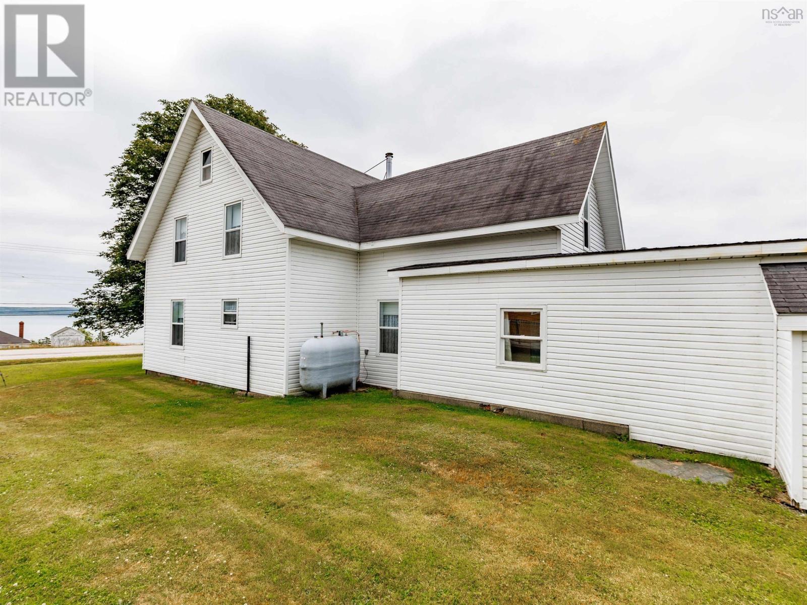 684 Highway 335 Highway, West Pubnico, Nova Scotia  B0W 3S0 - Photo 21 - 202519679