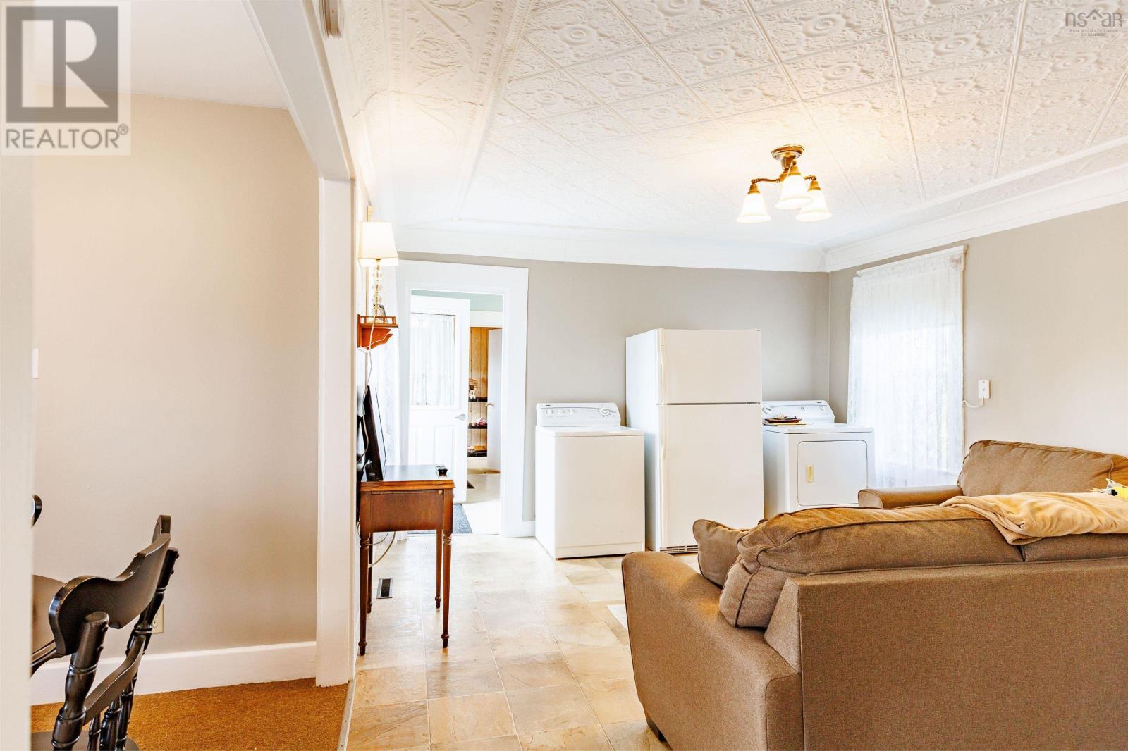 684 Highway 335 Highway, West Pubnico, Nova Scotia  B0W 3S0 - Photo 3 - 202519679