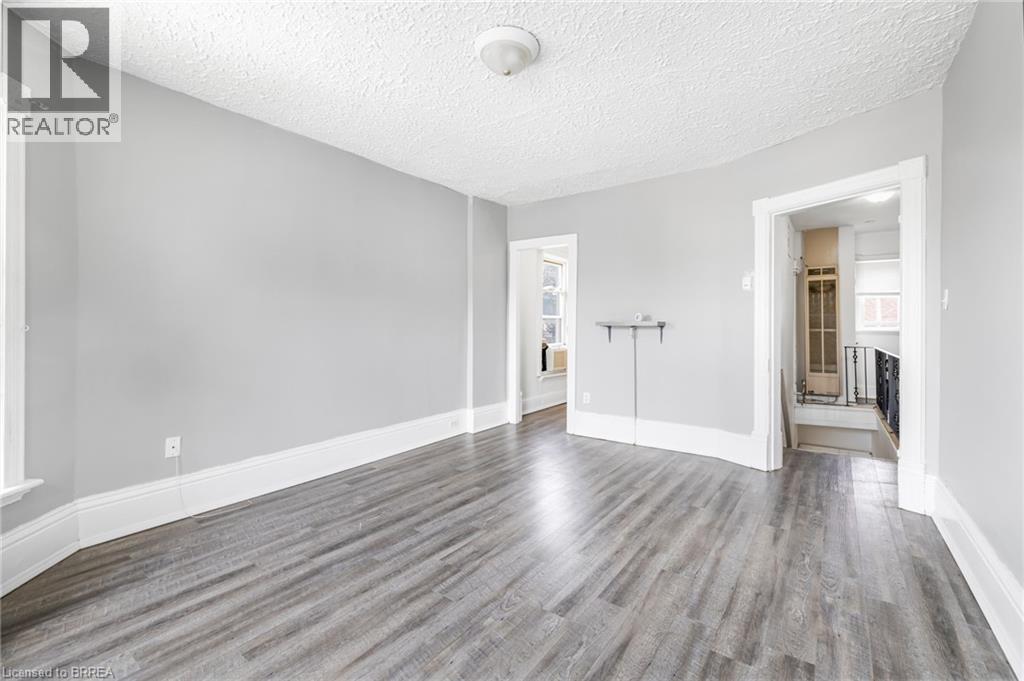 74 Erie Avenue, Brantford, Ontario  N3S 2E9 - Photo 11 - 40752258