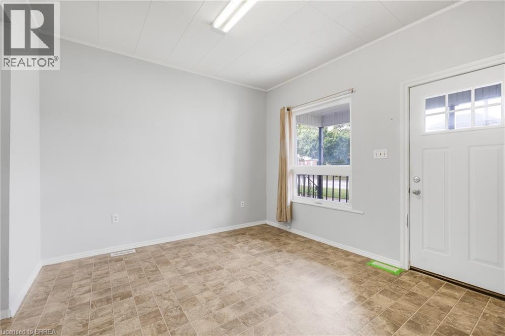 74 Erie Avenue, Brantford, Ontario  N3S 2E9 - Photo 6 - 40752258