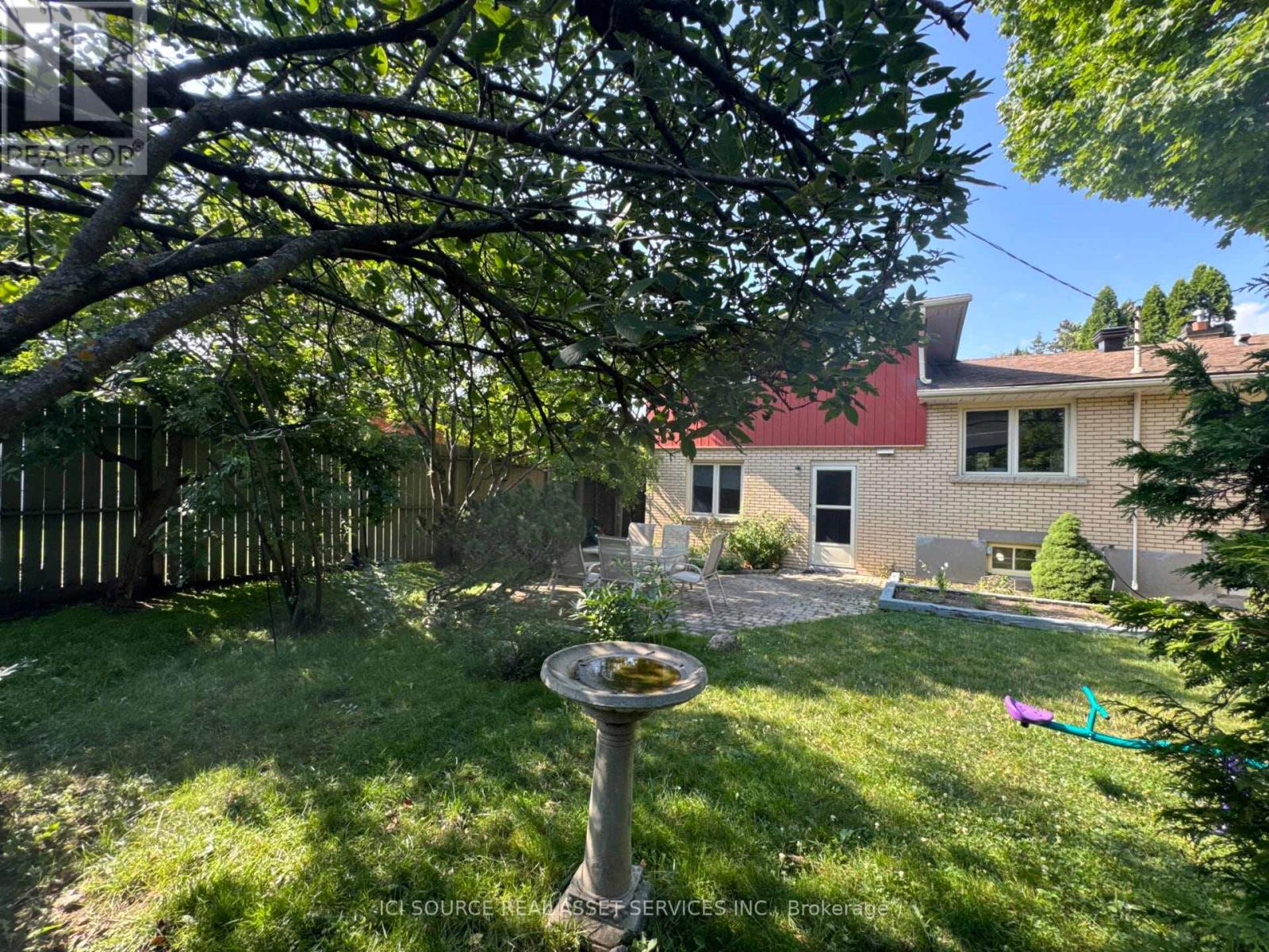710 Sherbourne Road, Ottawa, Ontario  K2A 3H5 - Photo 2 - X12336343