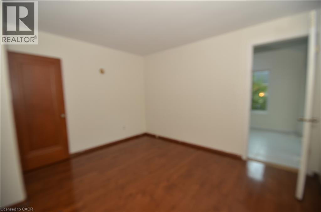 490 Springbrook Avenue, Ancaster, Ontario  L9G 3K9 - Photo 16 - 40769776