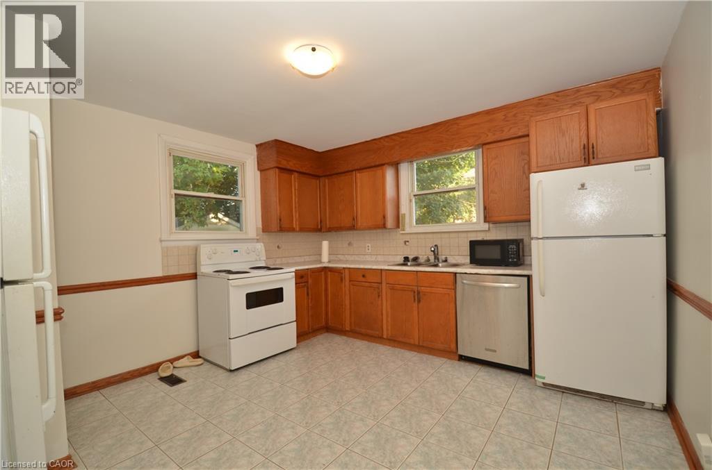 490 Springbrook Avenue, Ancaster, Ontario  L9G 3K9 - Photo 4 - 40769776