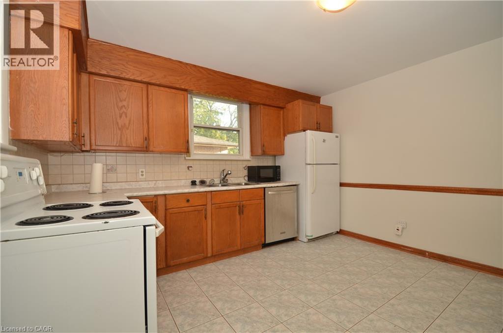 490 Springbrook Avenue, Ancaster, Ontario  L9G 3K9 - Photo 5 - 40769776
