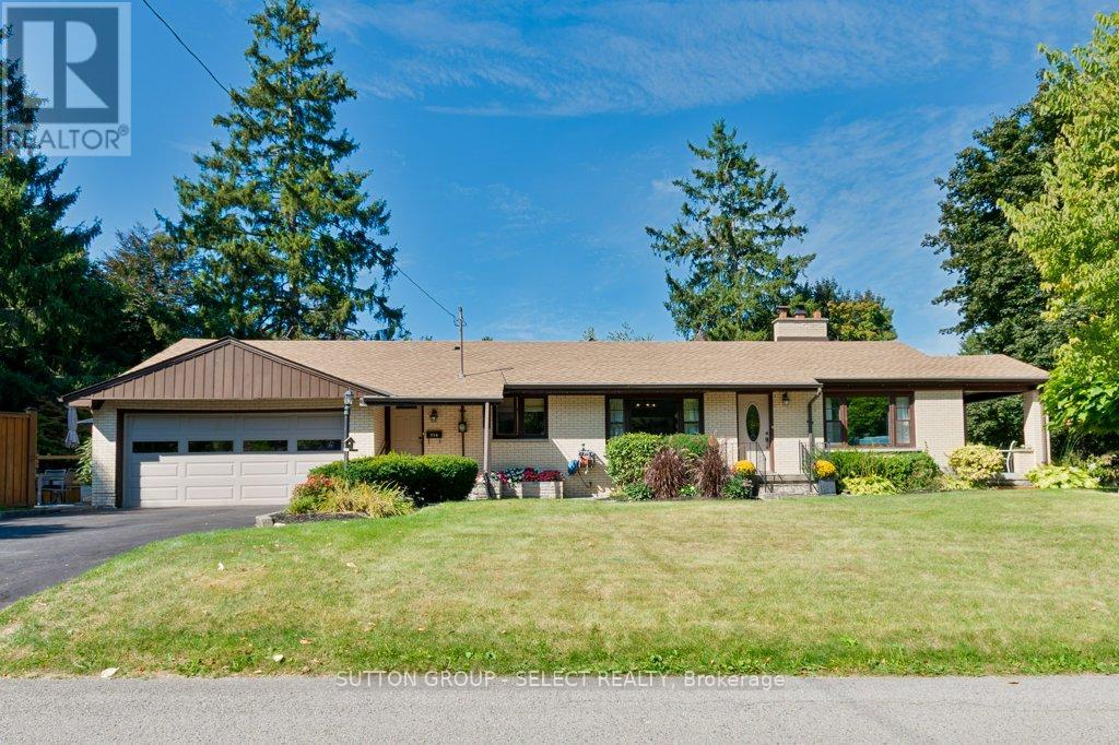 714 Springbank Drive, London South, Ontario  N6K 1A3 - Photo 1 - X12403412