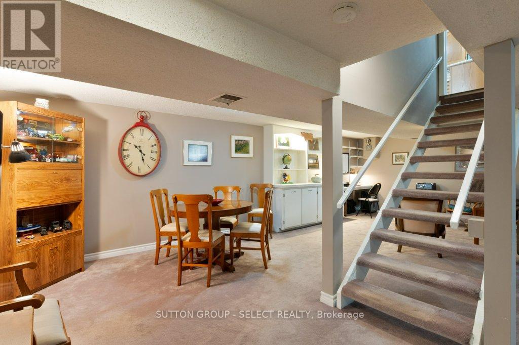 714 Springbank Drive, London South, Ontario  N6K 1A3 - Photo 25 - X12403412