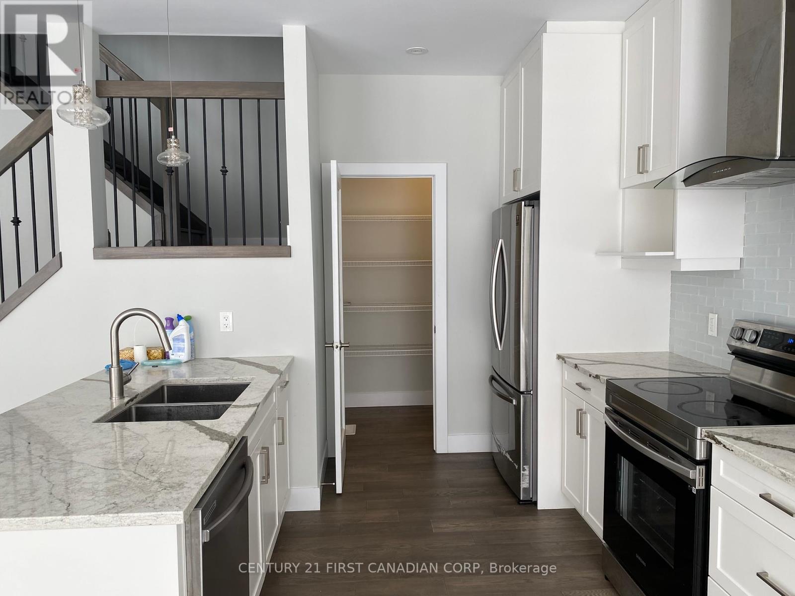 11 - 1820 Canvas Way, London North, Ontario  N5X 0N5 - Photo 6 - X12403467