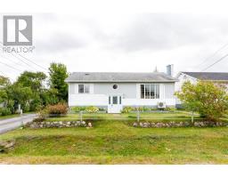 25 Riverside W Road, Glovertown, Newfoundland & Labrador