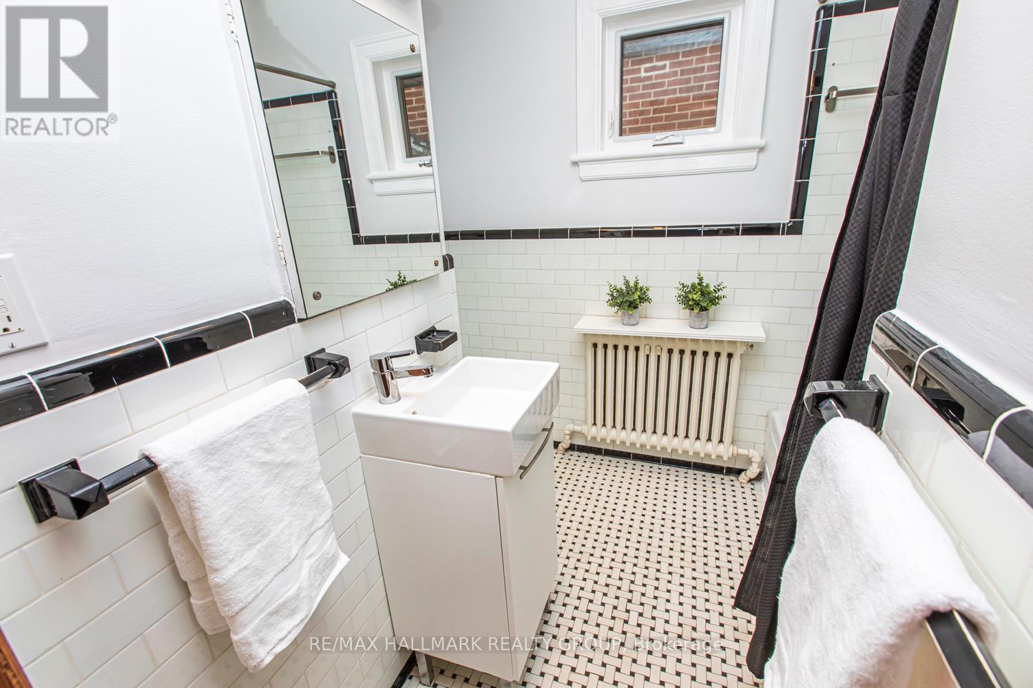 150 Ruskin Street, Ottawa, Ontario  K1Y 4C1 - Photo 17 - X12403416