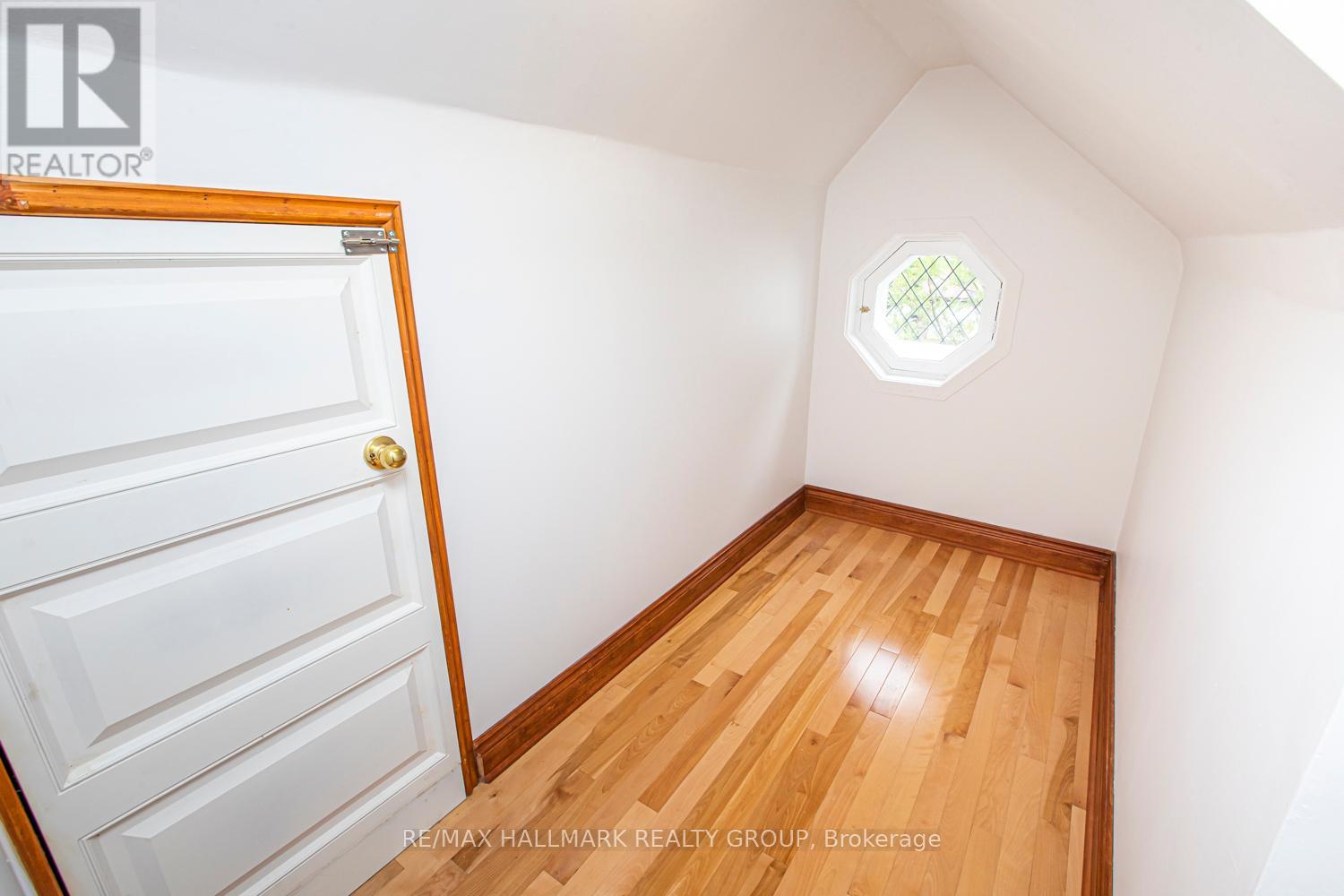 150 Ruskin Street, Ottawa, Ontario  K1Y 4C1 - Photo 21 - X12403416