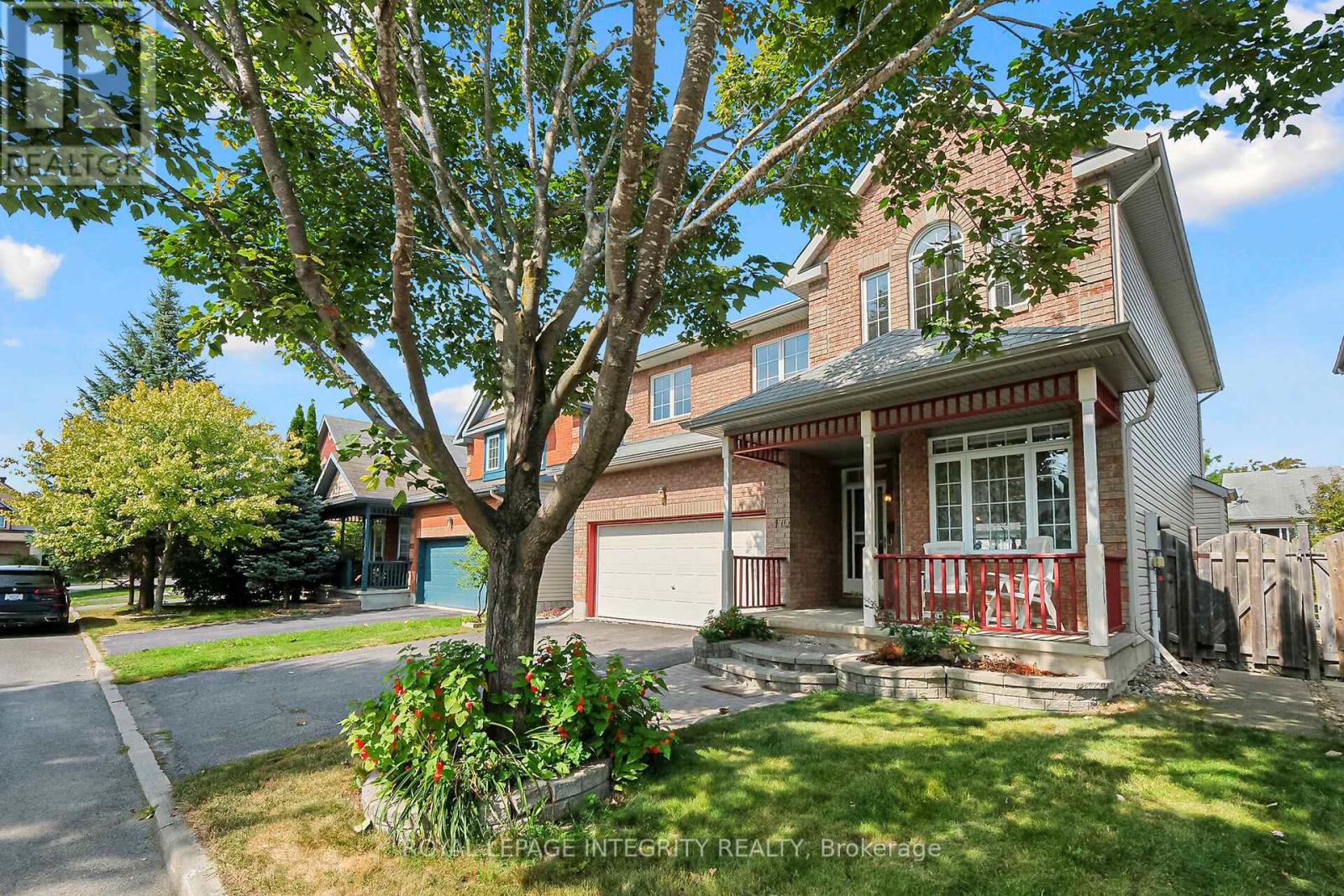 170 Grandpark Circle, Ottawa, Ontario  K1G 6R5 - Photo 2 - X12403446