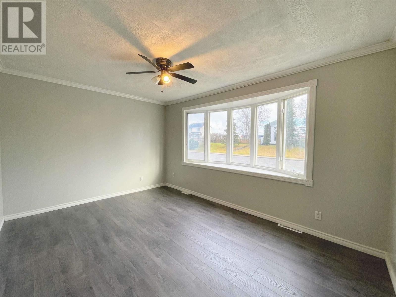 24 Stevens Ave, Marathon, Ontario  P0T 2E0 - Photo 2 - TB252923