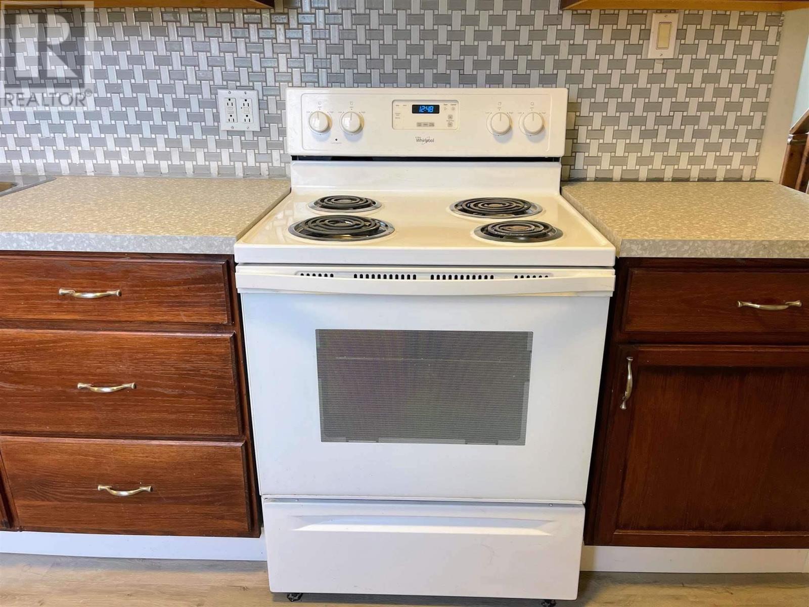 24 Stevens Ave, Marathon, Ontario  P0T 2E0 - Photo 6 - TB252923