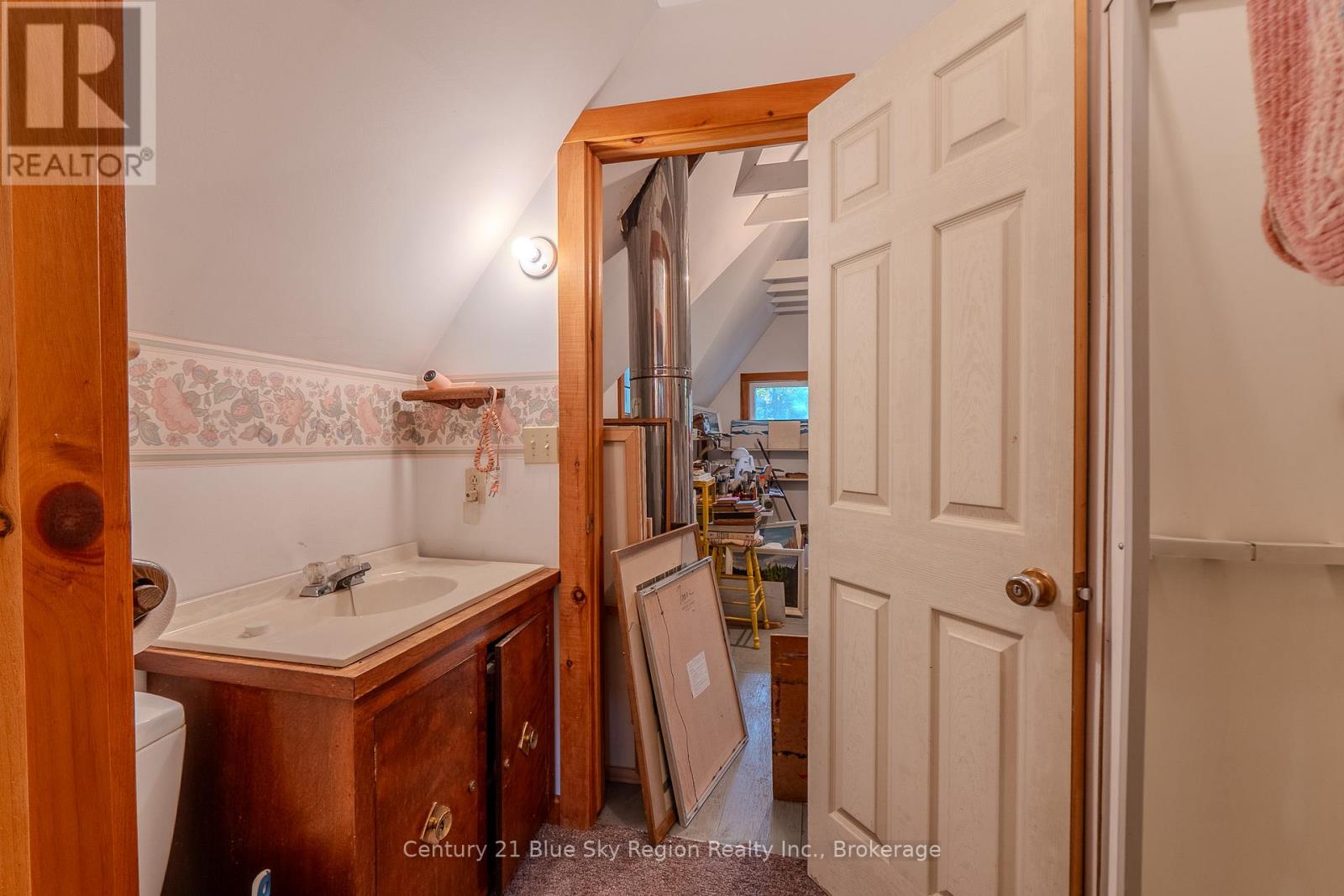 435 Lees Road, North Bay, Ontario  P1B 8G4 - Photo 25 - X12403447