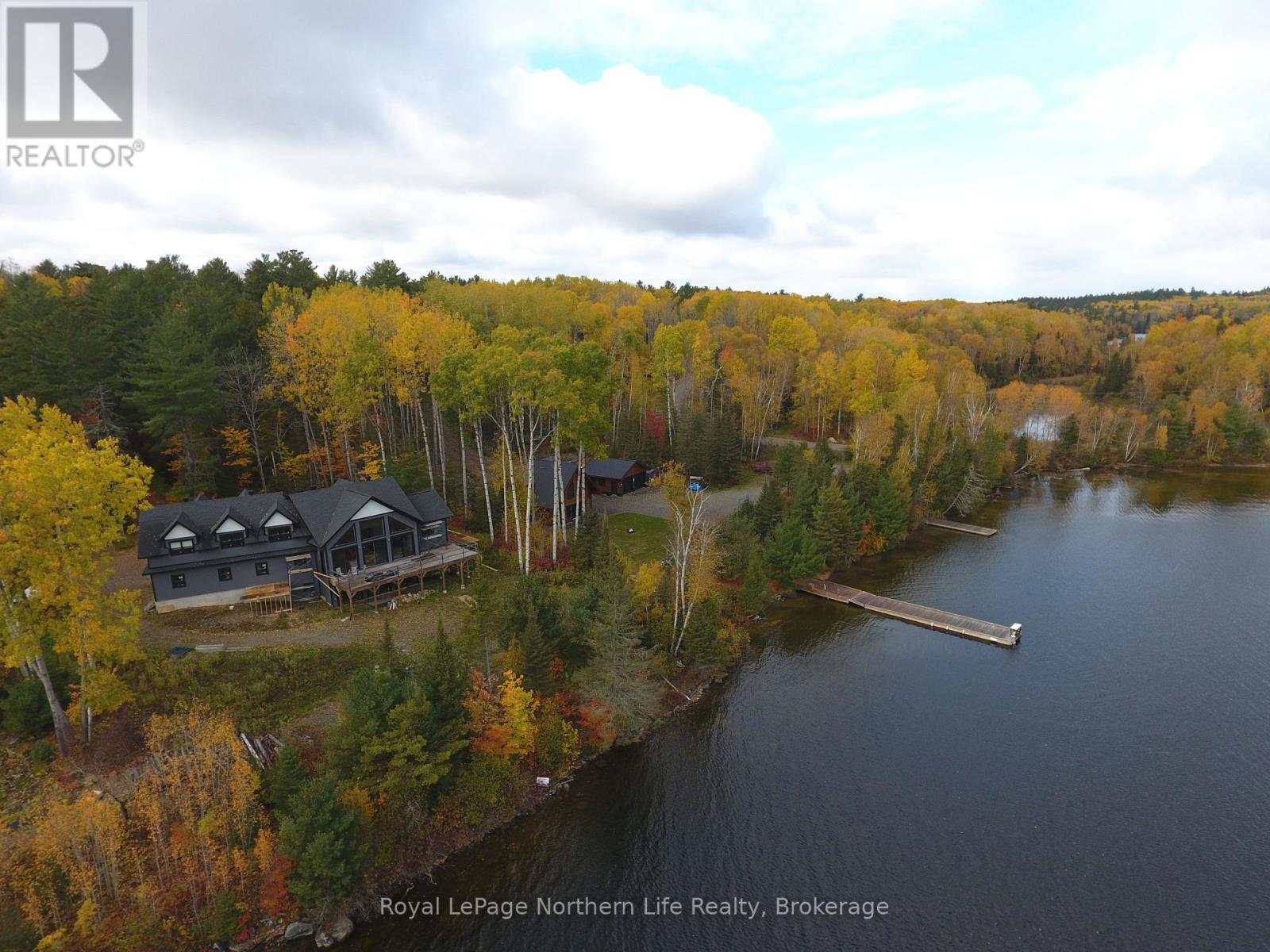 429 Fox Run Drive, Temagami, Ontario  P0H 2H0 - Photo 10 - X12403479