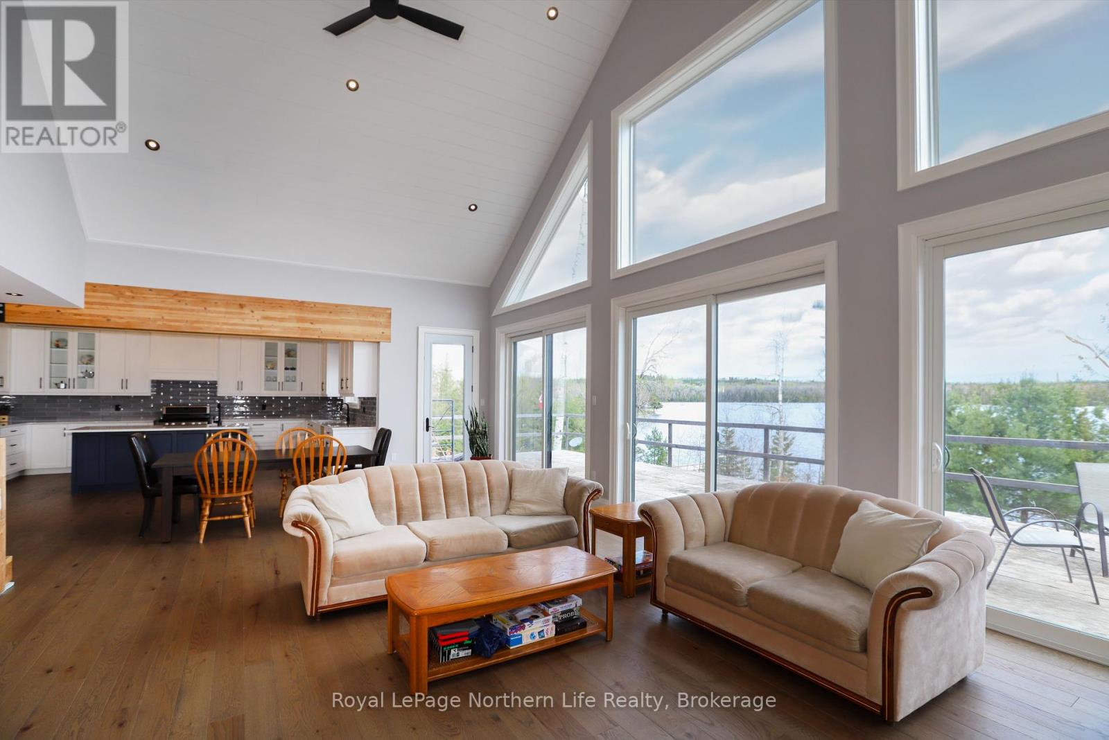 429 Fox Run Drive, Temagami, Ontario  P0H 2H0 - Photo 16 - X12403479