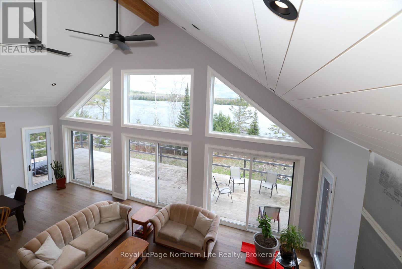 429 Fox Run Drive, Temagami, Ontario  P0H 2H0 - Photo 17 - X12403479