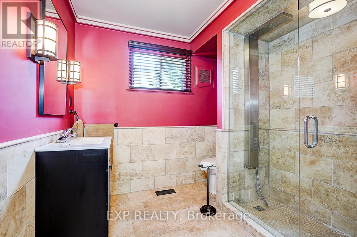 62 Kempsell Crescent, Toronto, Ontario  M2J 2Z7 - Photo 14 - C12403230