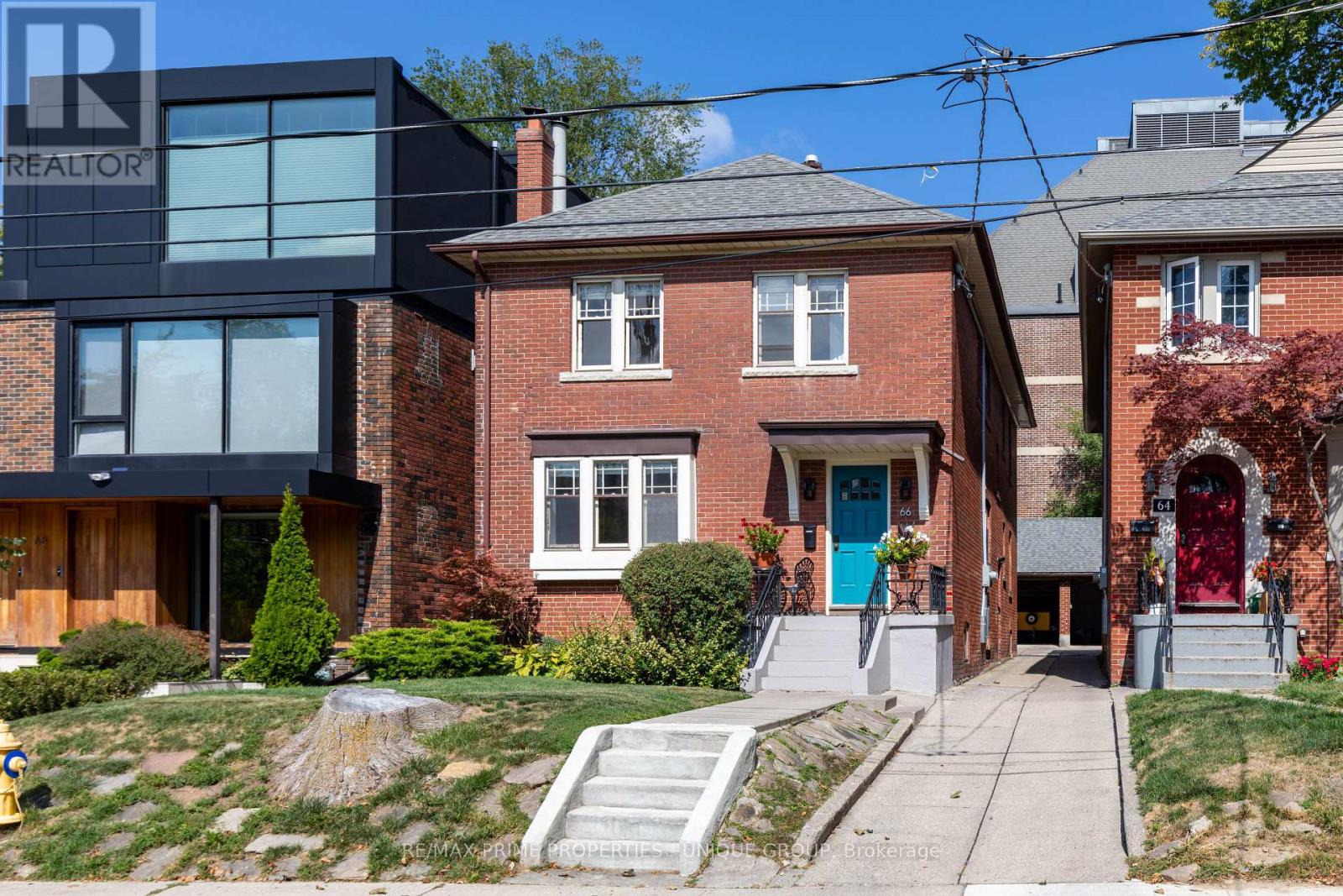 66 Burnaby Boulevard, Toronto, Ontario  M5N 1G4 - Photo 1 - C12403256