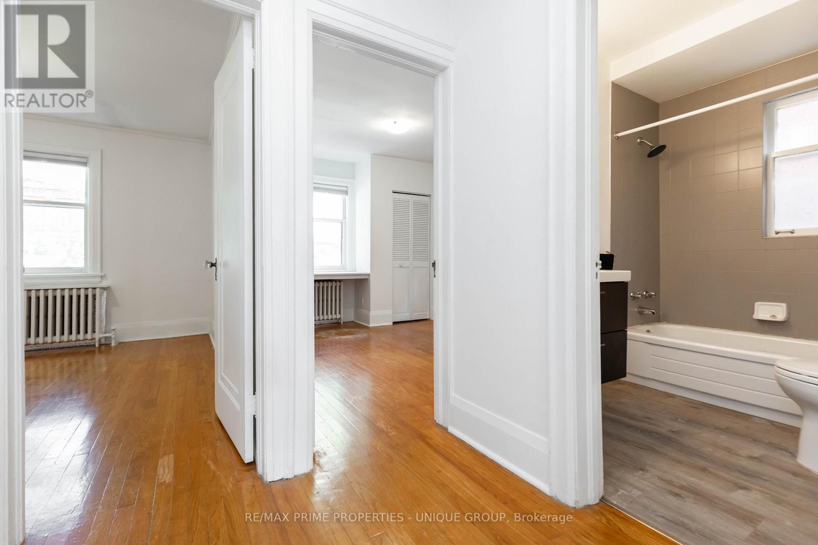 66 Burnaby Boulevard, Toronto, Ontario  M5N 1G4 - Photo 19 - C12403256