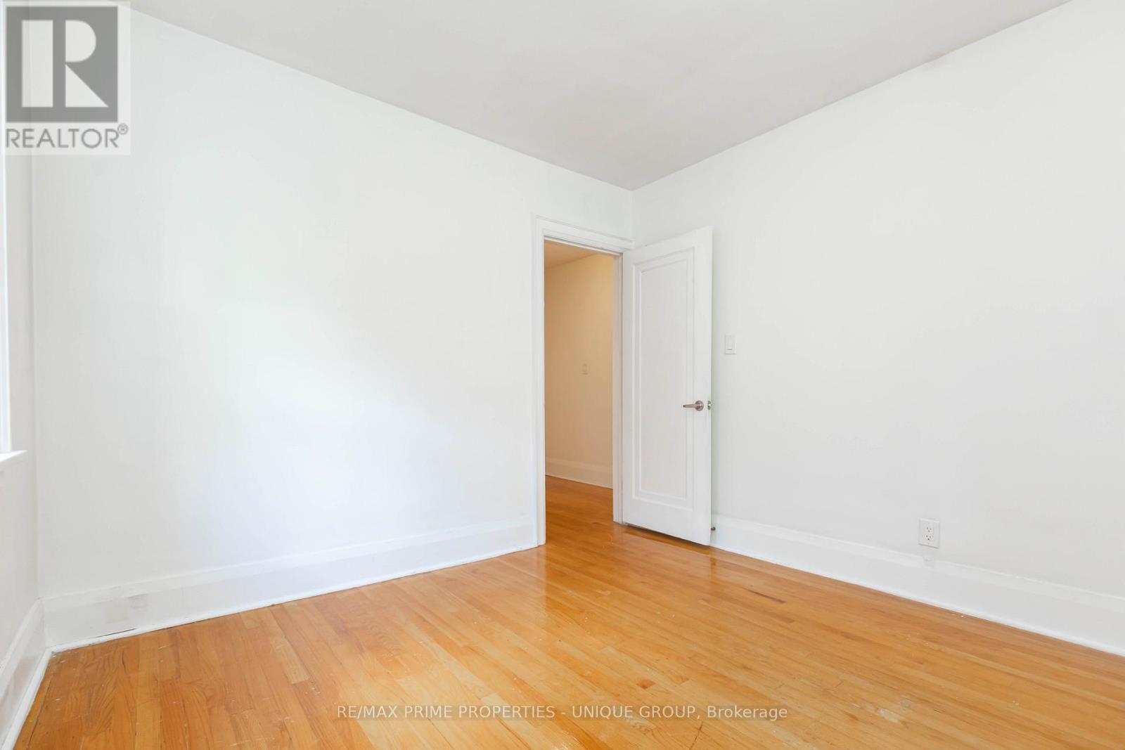 66 Burnaby Boulevard, Toronto, Ontario  M5N 1G4 - Photo 34 - C12403256