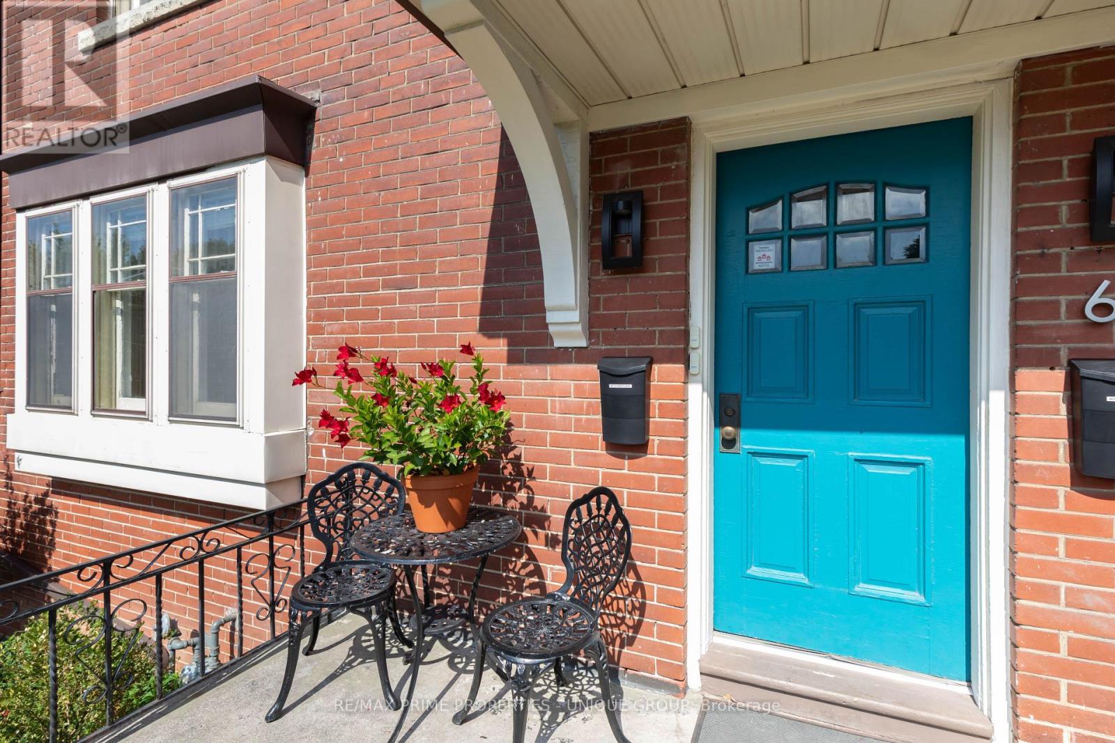 66 Burnaby Boulevard, Toronto, Ontario  M5N 1G4 - Photo 4 - C12403256