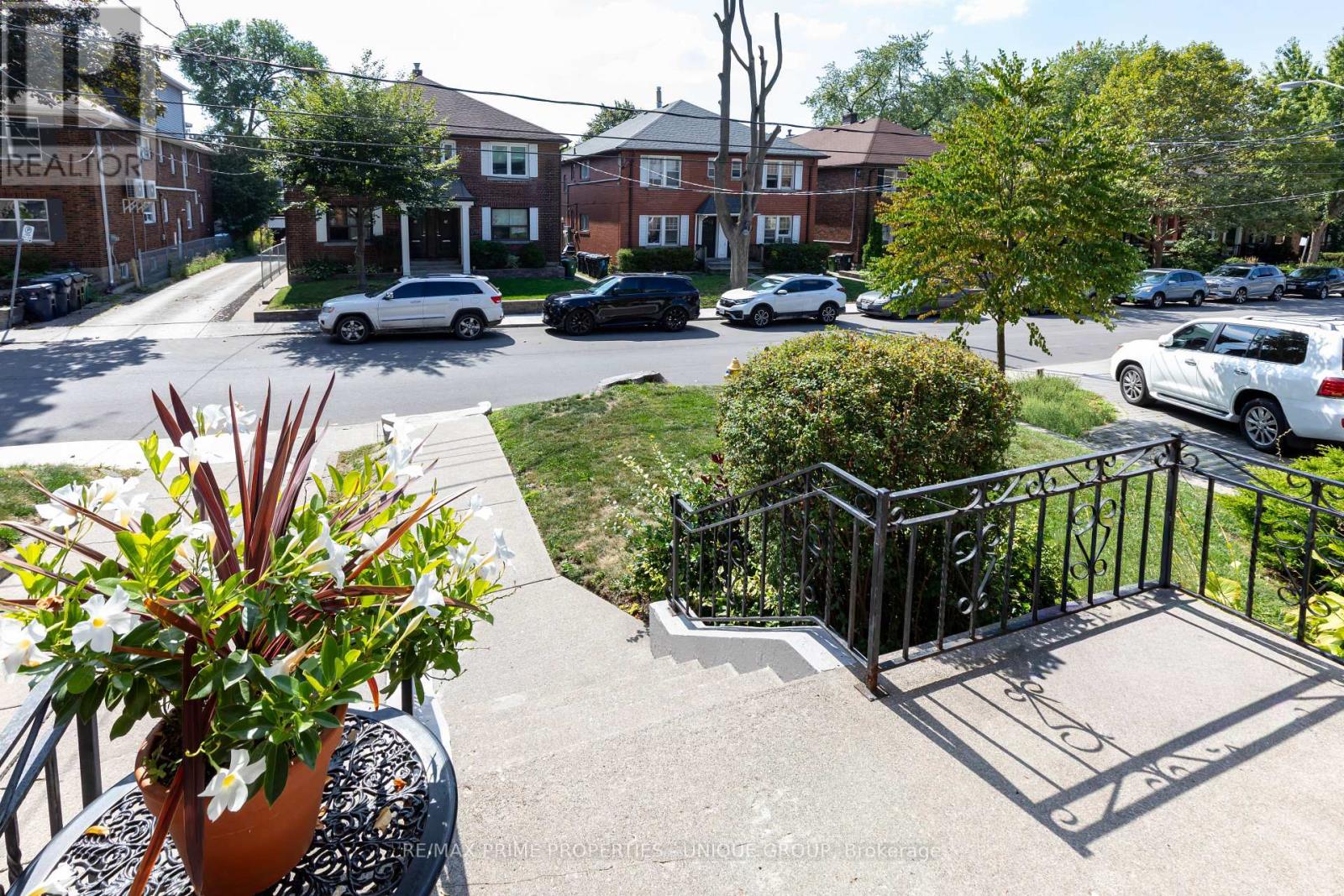 66 Burnaby Boulevard, Toronto, Ontario  M5N 1G4 - Photo 49 - C12403256