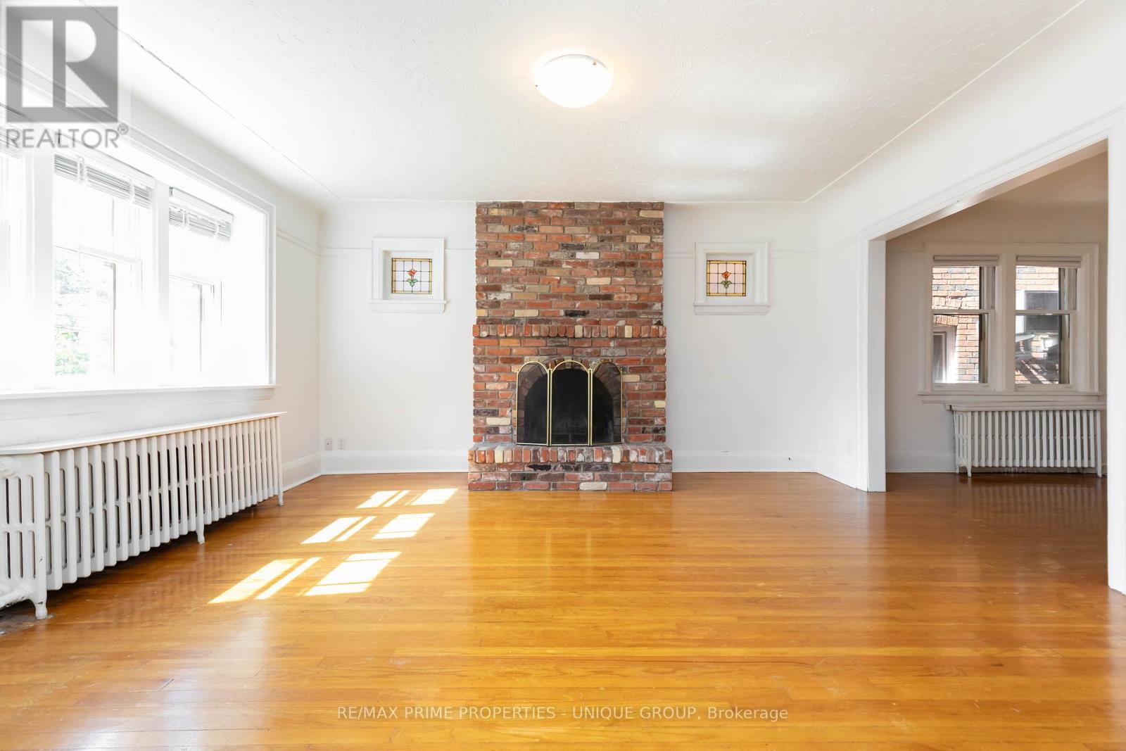 66 Burnaby Boulevard, Toronto, Ontario  M5N 1G4 - Photo 5 - C12403256