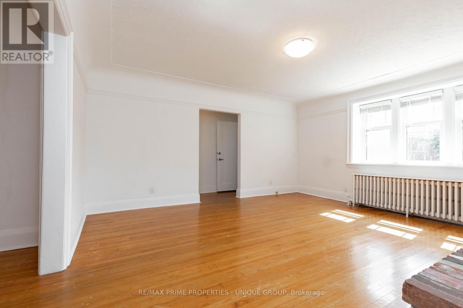 66 Burnaby Boulevard, Toronto, Ontario  M5N 1G4 - Photo 7 - C12403256