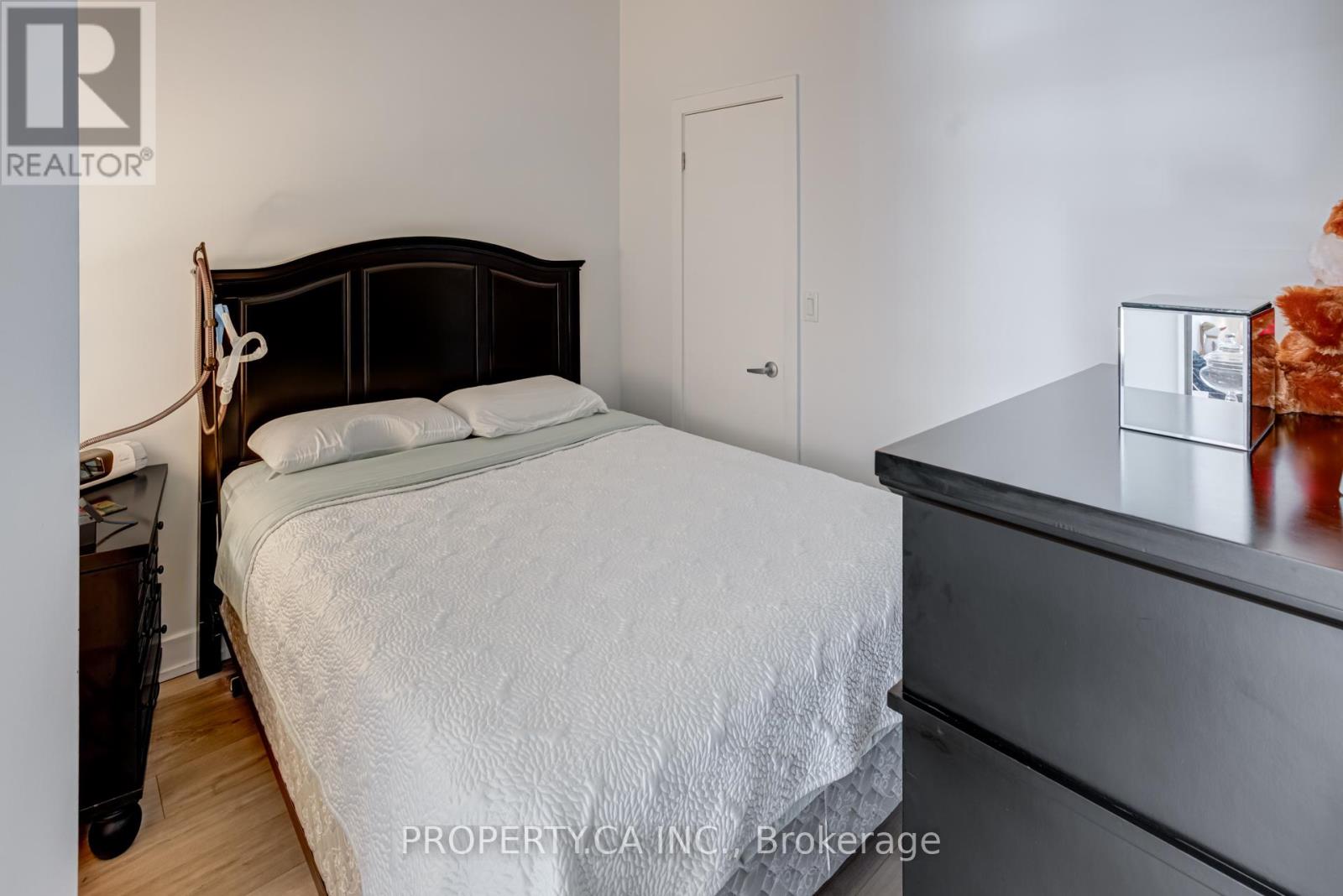 1204 - 75 The Donway Way W, Toronto, Ontario  M3C 2E9 - Photo 11 - C12403275