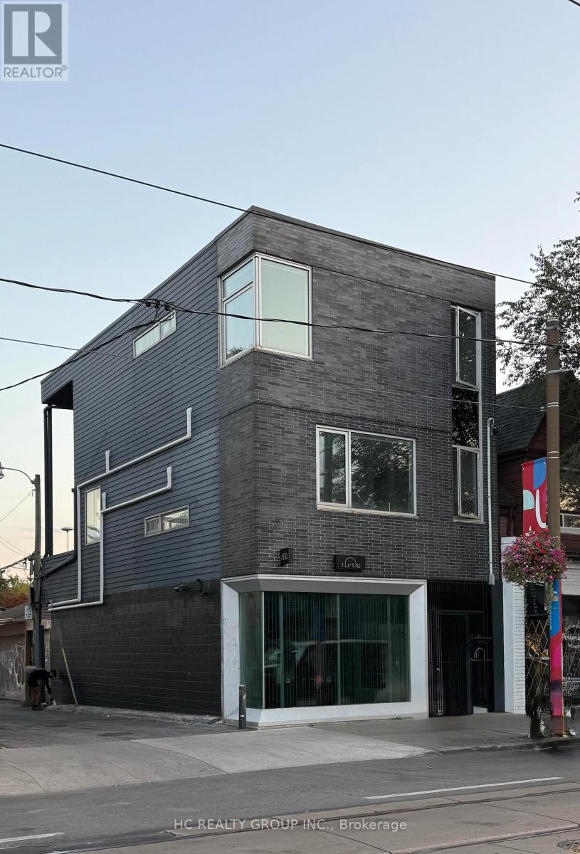 899 Dundas Street W, Toronto (Trinity-Bellwoods), Ontario  M6J 1V9 - Photo 1 - C12403278