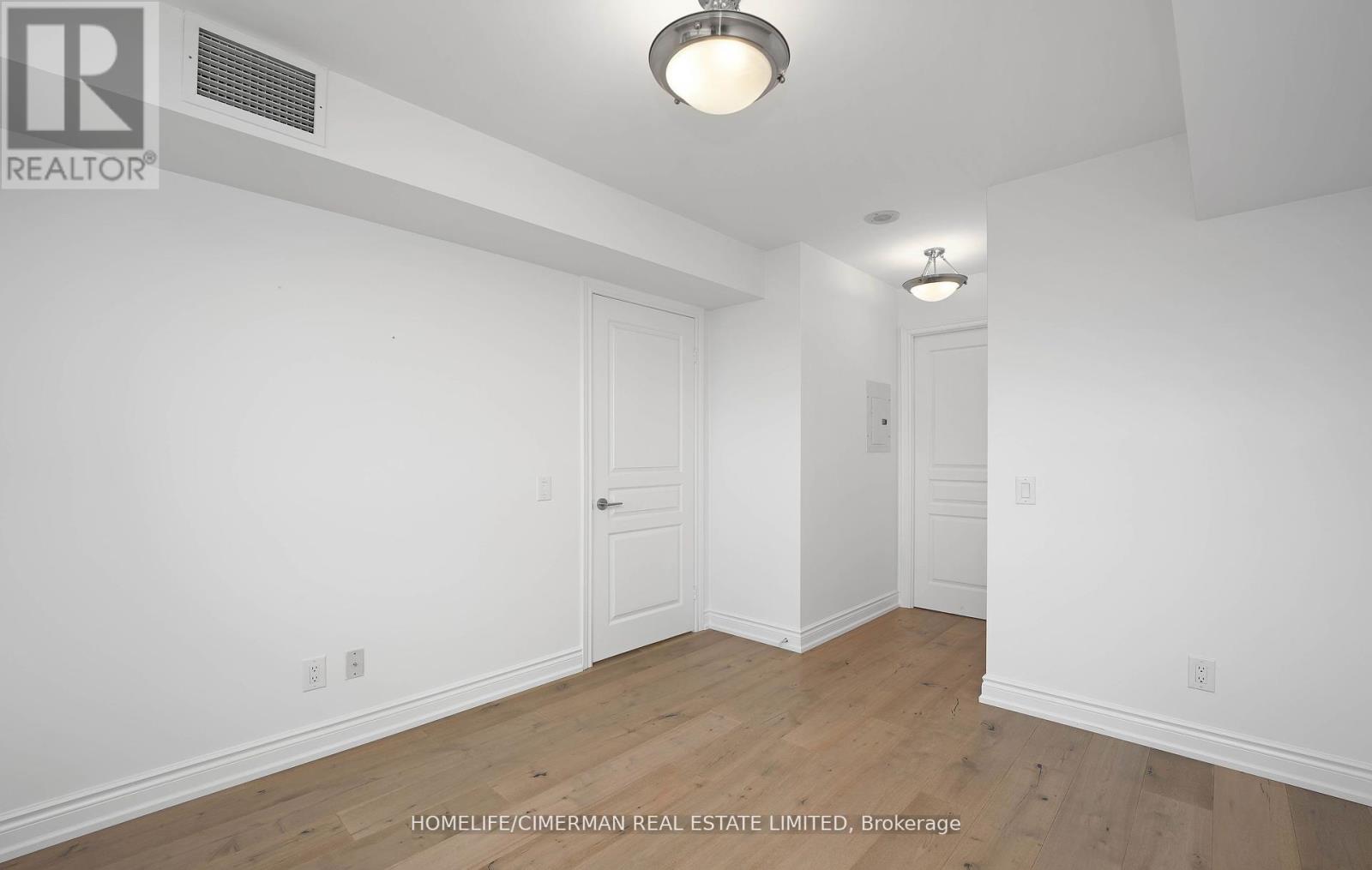 1327 - 15 Northtown Way, Toronto, Ontario  M2N 7L5 - Photo 11 - C12403298