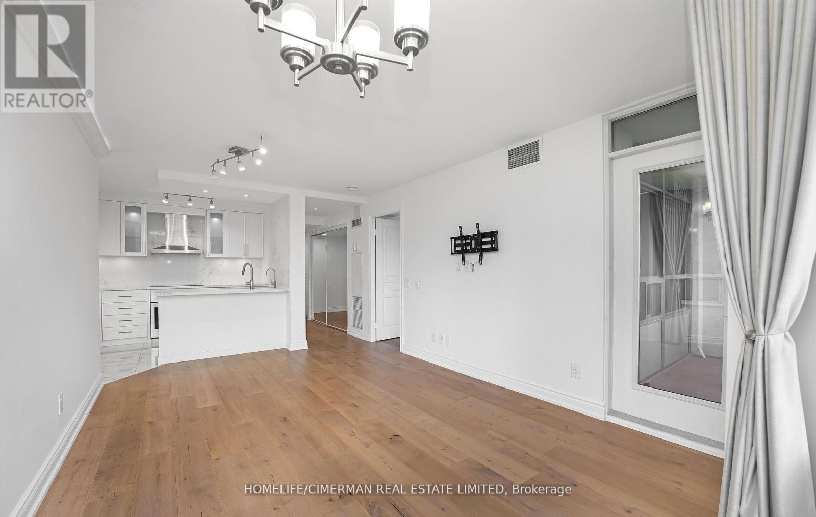 1327 - 15 Northtown Way, Toronto, Ontario  M2N 7L5 - Photo 6 - C12403298