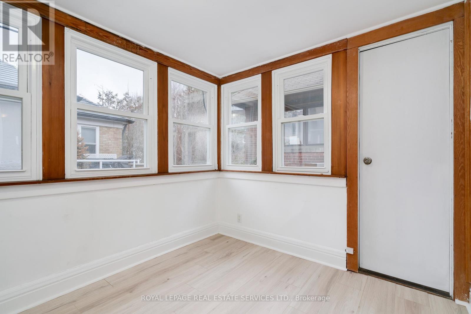 2 - 18 Shorncliffe Avenue, Toronto, Ontario  M4V 1T1 - Photo 12 - C12403368