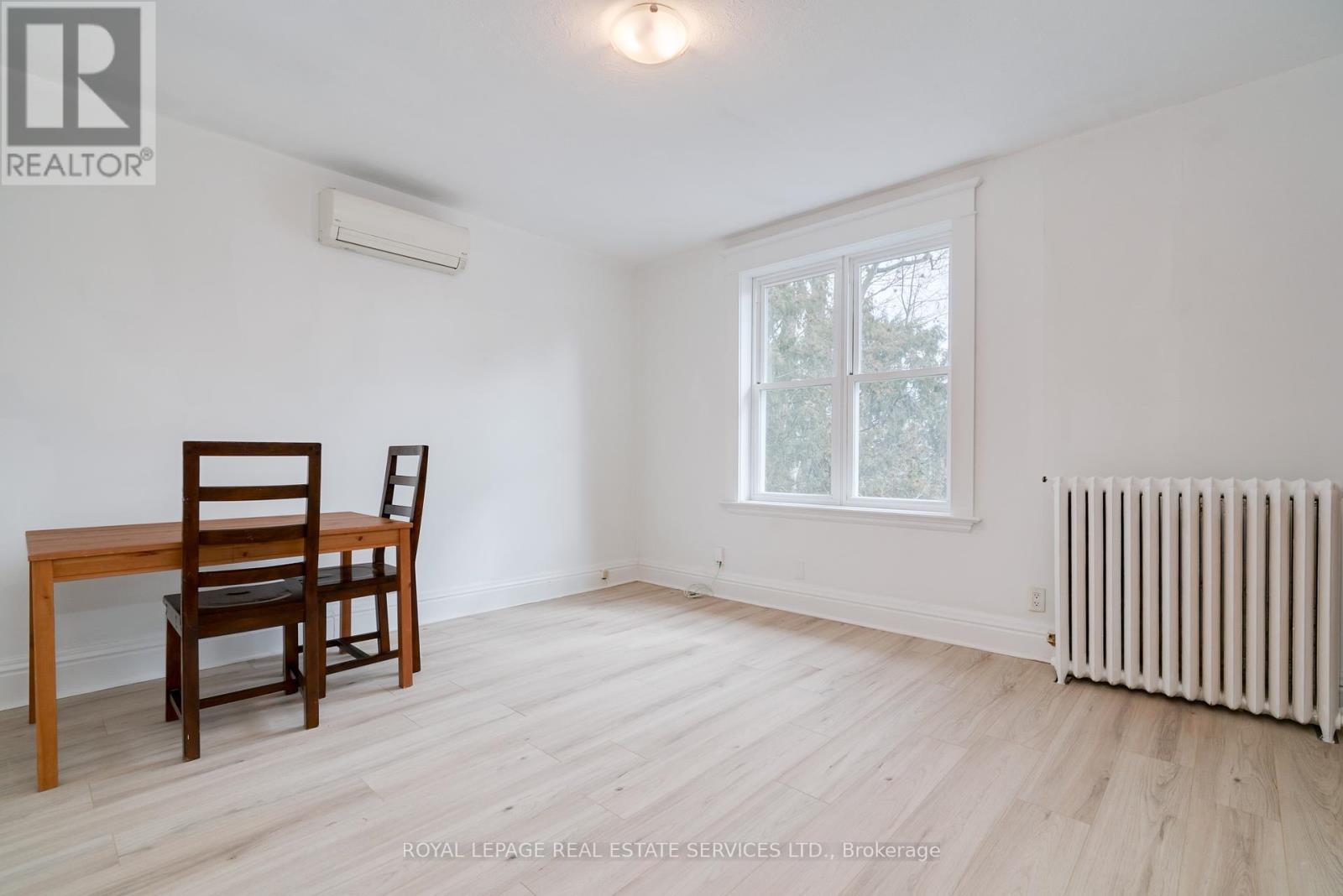 2 - 18 Shorncliffe Avenue, Toronto, Ontario  M4V 1T1 - Photo 6 - C12403368
