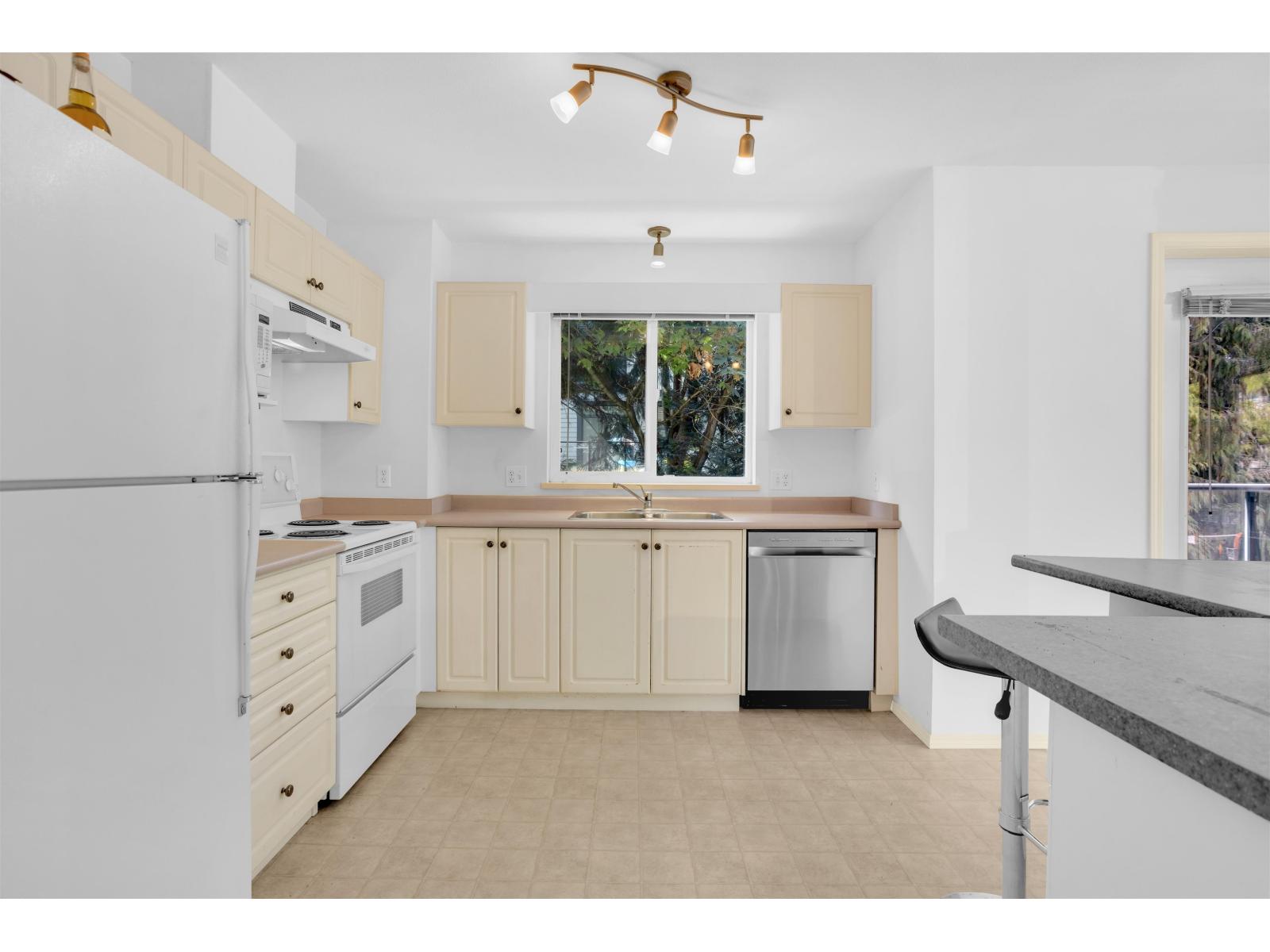 211 33708 King Road, Abbotsford, British Columbia  V2S 8C6 - Photo 5 - R3041634