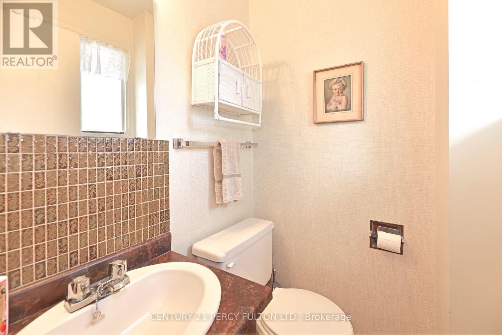 74 John Stoner Drive, Toronto (Malvern), Ontario  M1B 3A3 - Photo 11 - E12403249