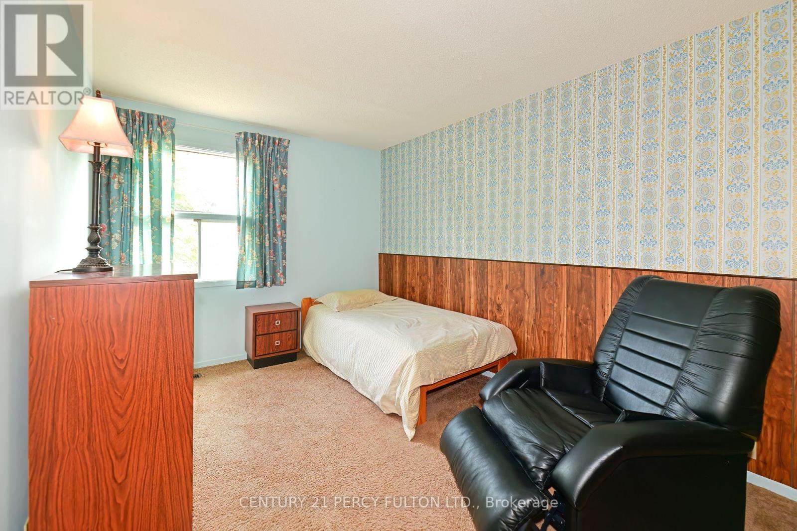 74 John Stoner Drive, Toronto (Malvern), Ontario  M1B 3A3 - Photo 15 - E12403249