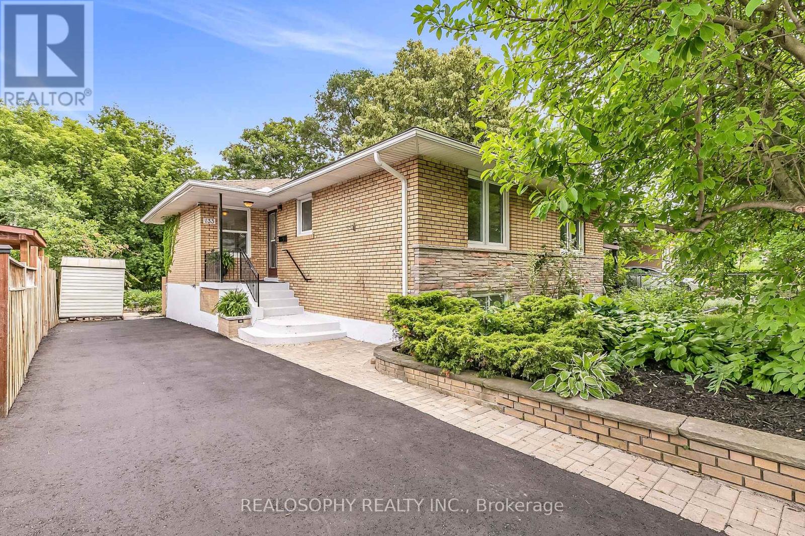 133 BIRKDALE ROAD, Toronto, Ontario