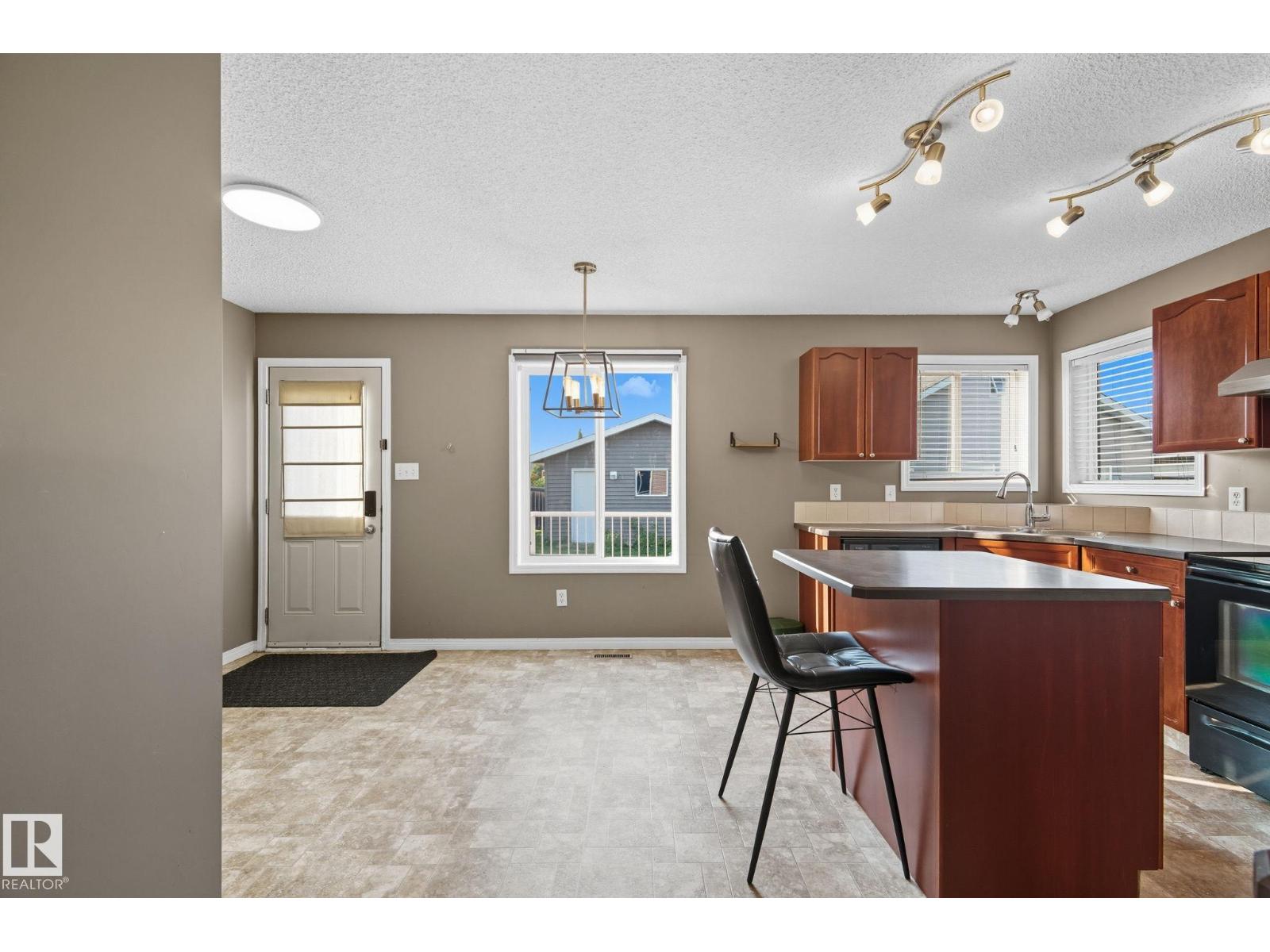 5587 Stevens Cr Nw, Edmonton, Alberta  T6R 0A4 - Photo 13 - E4457792
