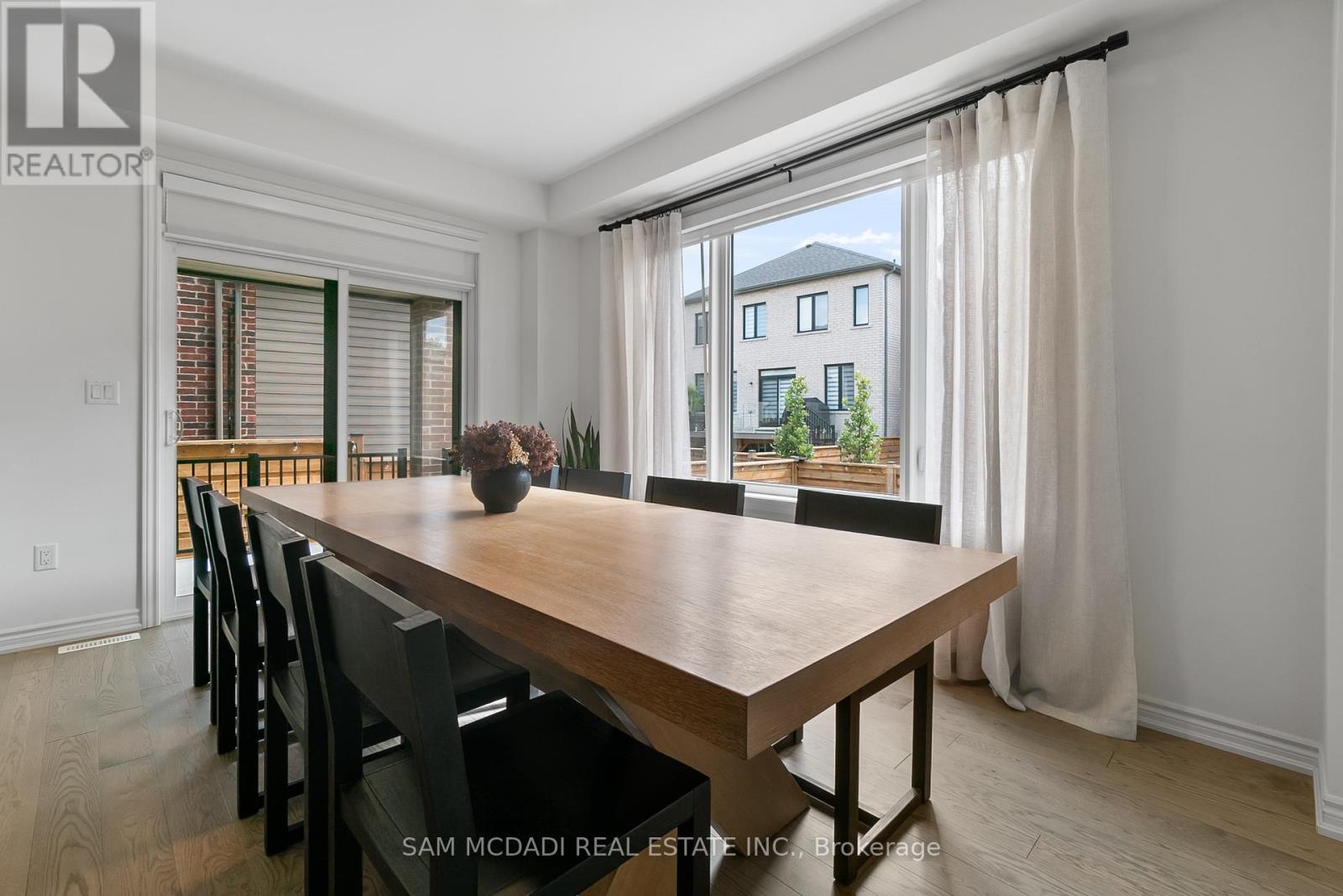 138 Factor Street, Vaughan (Kleinburg), Ontario  L4H 3N5 - Photo 12 - N12403233