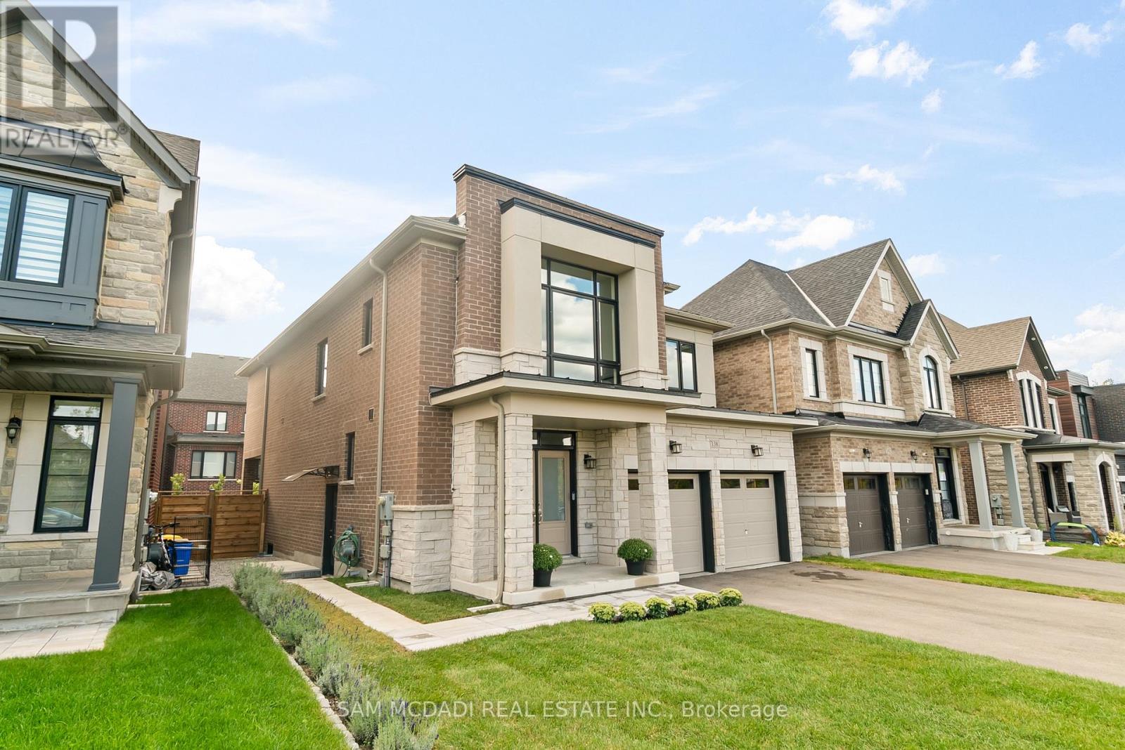 138 Factor Street, Vaughan (Kleinburg), Ontario  L4H 3N5 - Photo 3 - N12403233