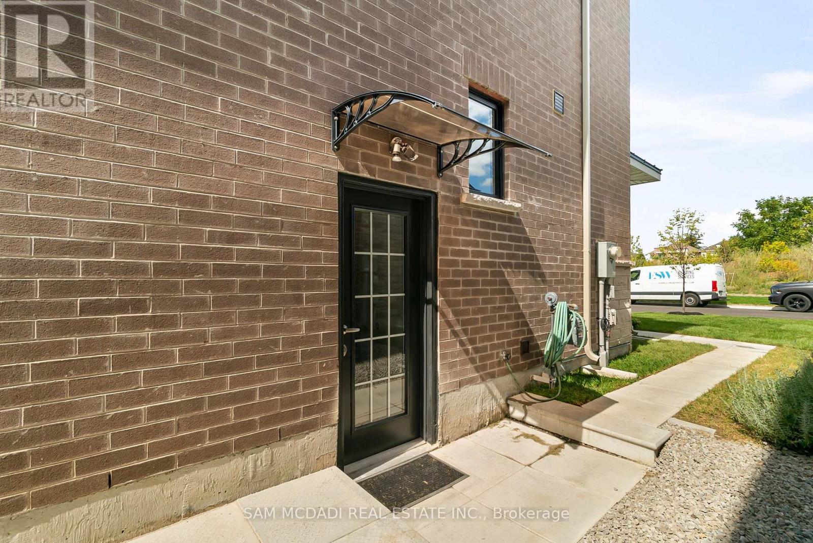 138 Factor Street, Vaughan (Kleinburg), Ontario  L4H 3N5 - Photo 34 - N12403233