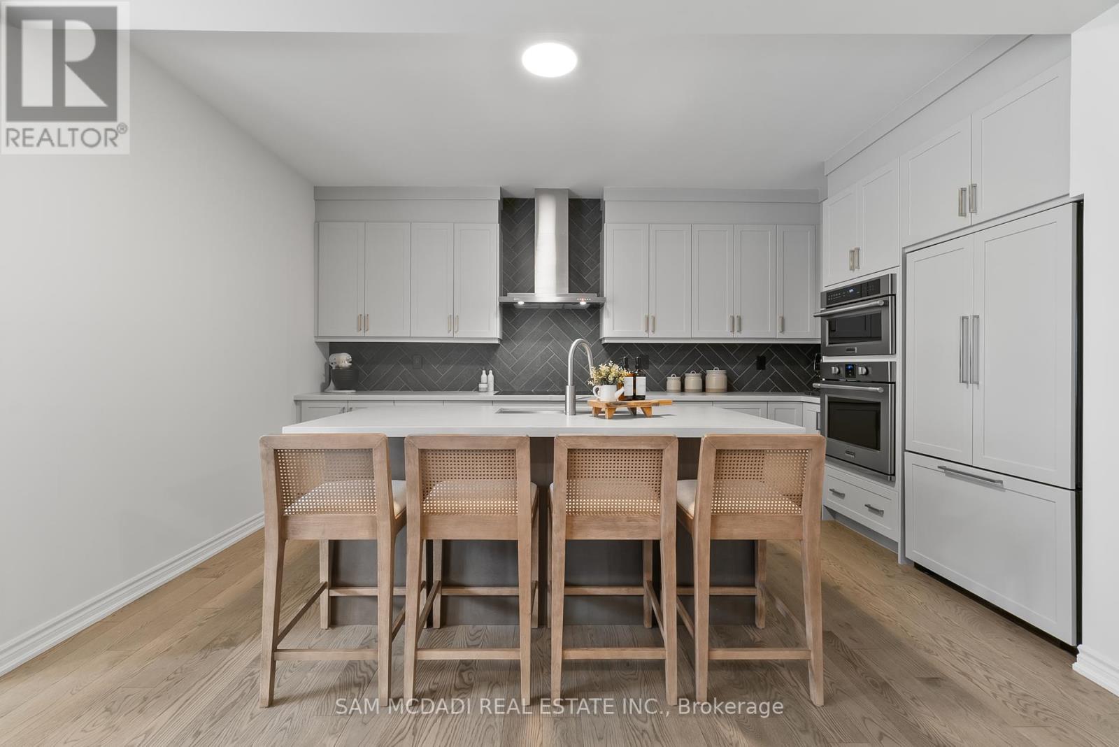 138 Factor Street, Vaughan (Kleinburg), Ontario  L4H 3N5 - Photo 8 - N12403233