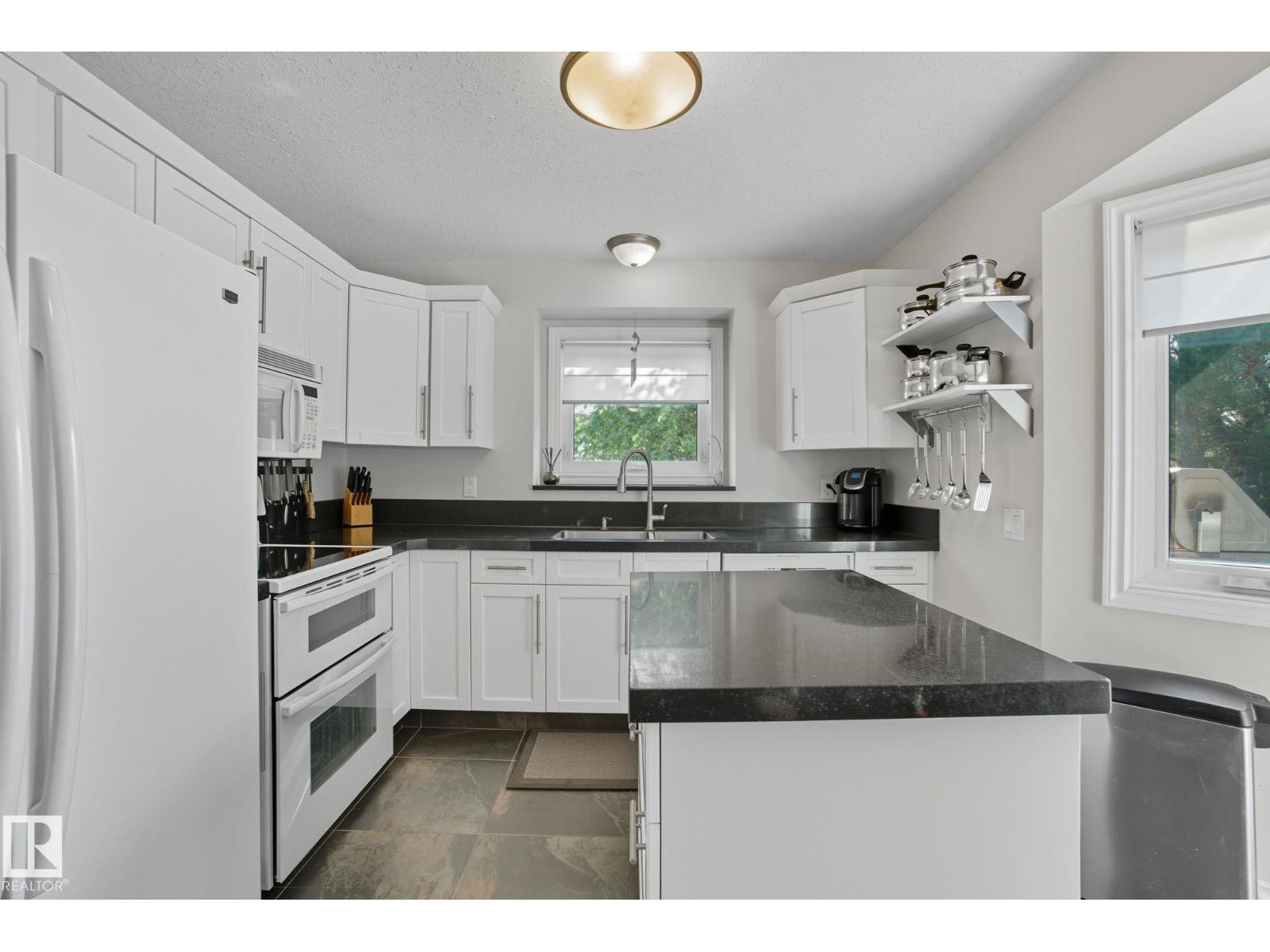 4003 18 Av Nw, Edmonton, Alberta  T6L 3M3 - Photo 16 - E4457793