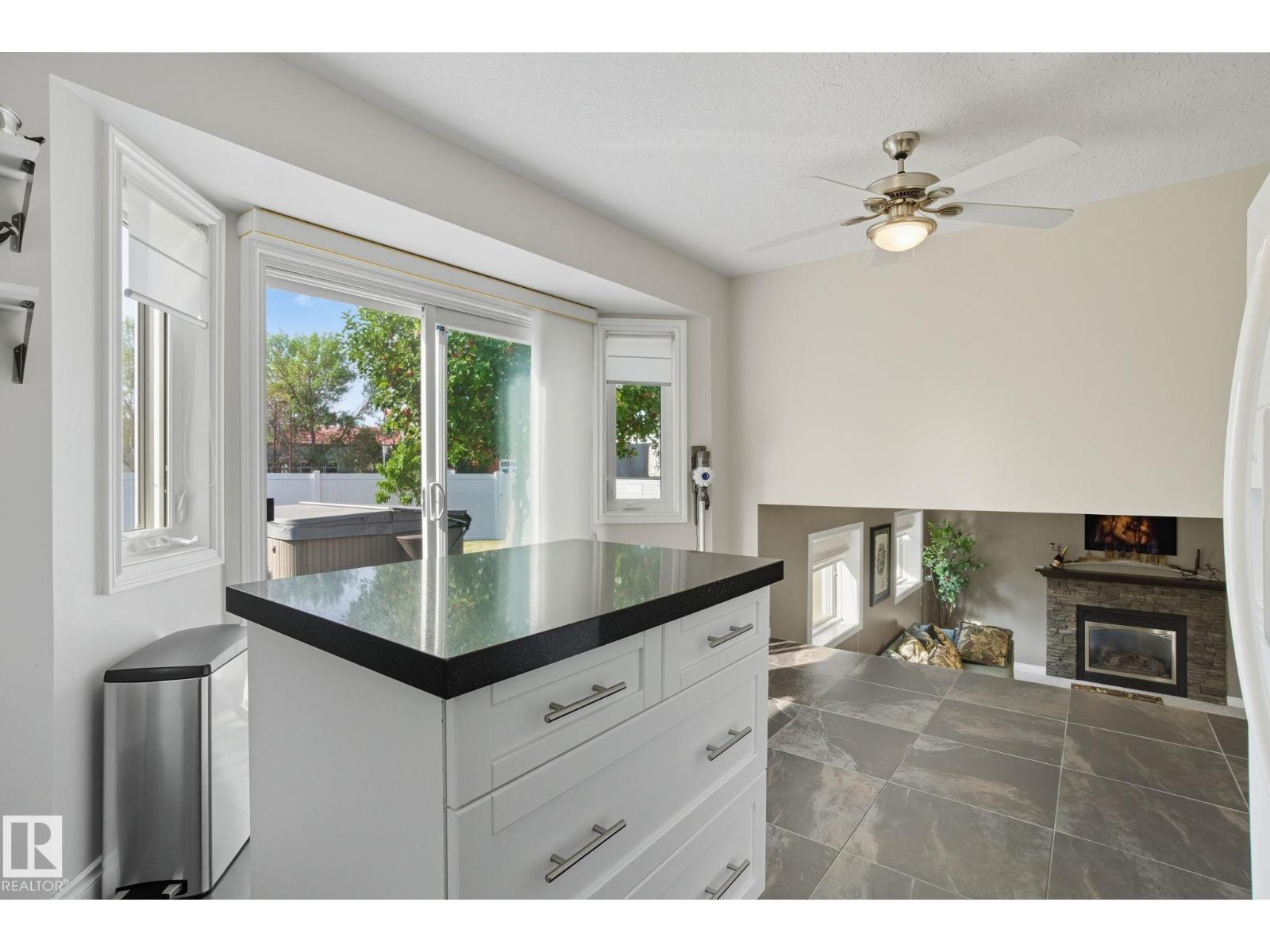 4003 18 Av Nw, Edmonton, Alberta  T6L 3M3 - Photo 19 - E4457793