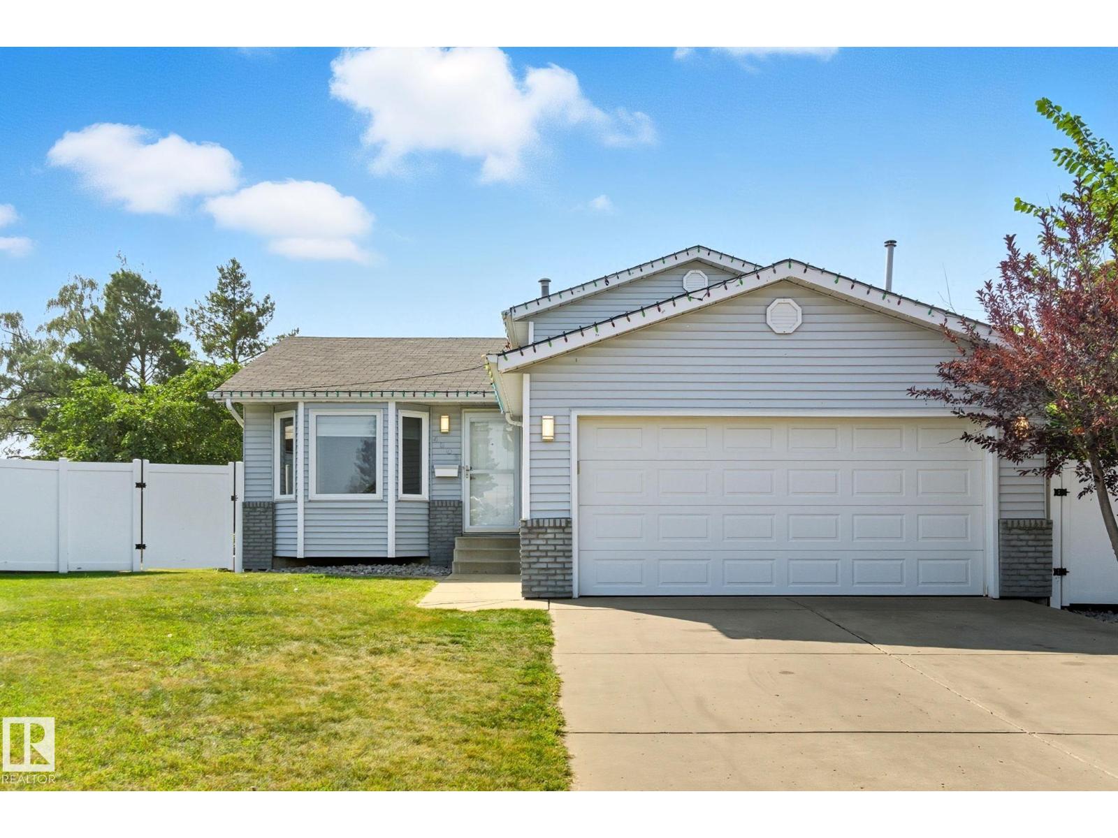 4003 18 Av Nw, Edmonton, Alberta  T6L 3M3 - Photo 2 - E4457793