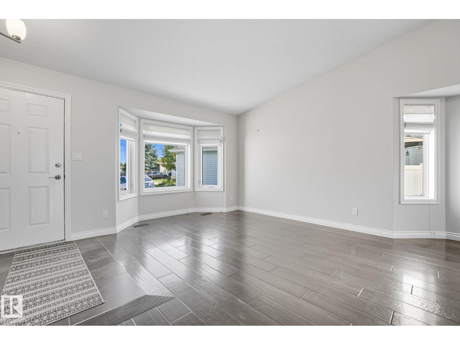 4003 18 Av Nw, Edmonton, Alberta  T6L 3M3 - Photo 7 - E4457793