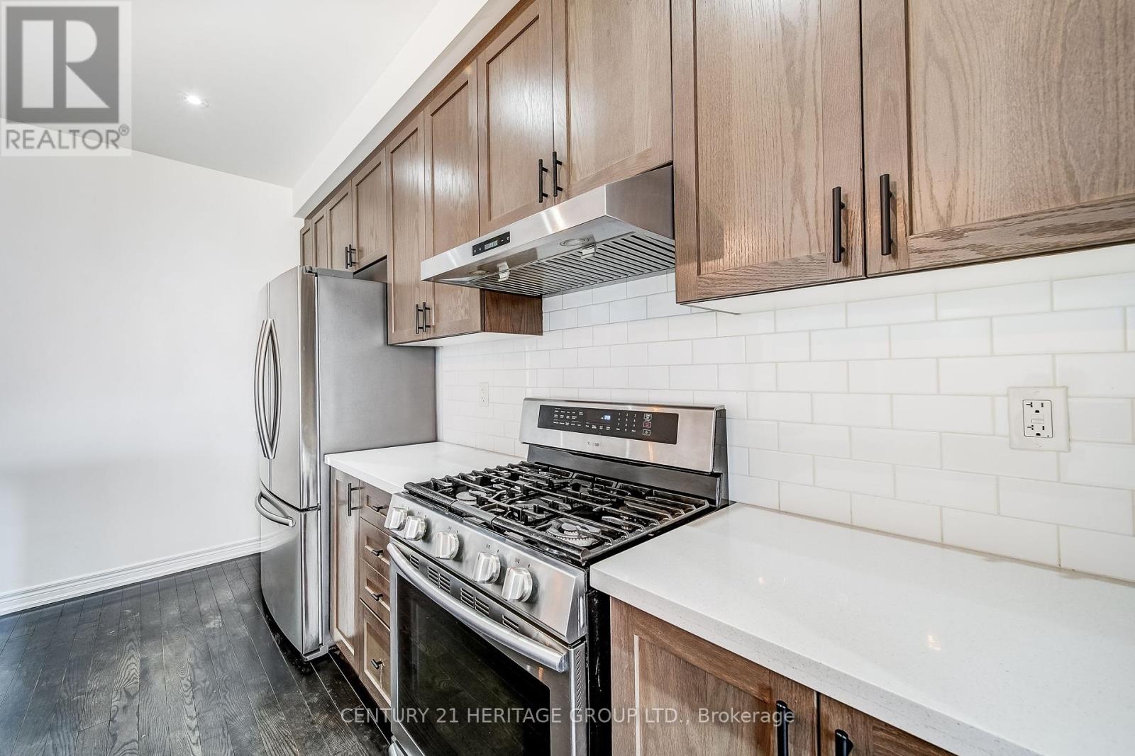 1961 Mcneil Street, Innisfil, Ontario  L9S 4B7 - Photo 11 - N12403303