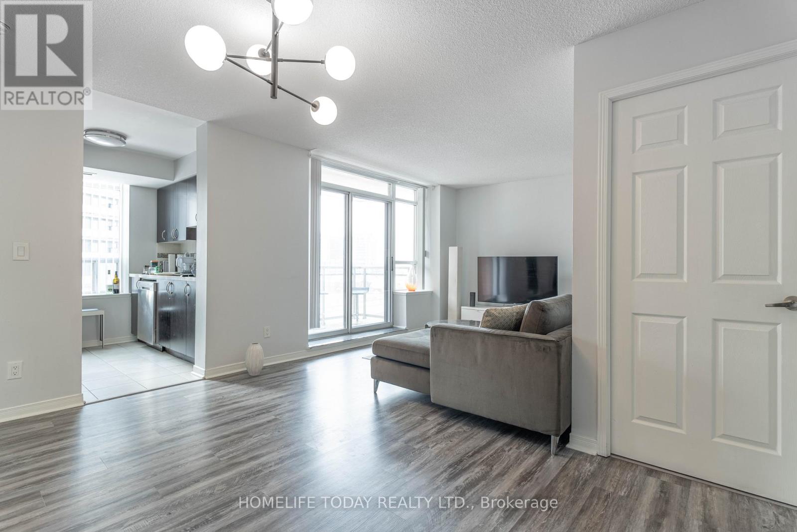 510 - 73 King William Crescent, Richmond Hill, Ontario  L4B 0C2 - Photo 4 - N12403362
